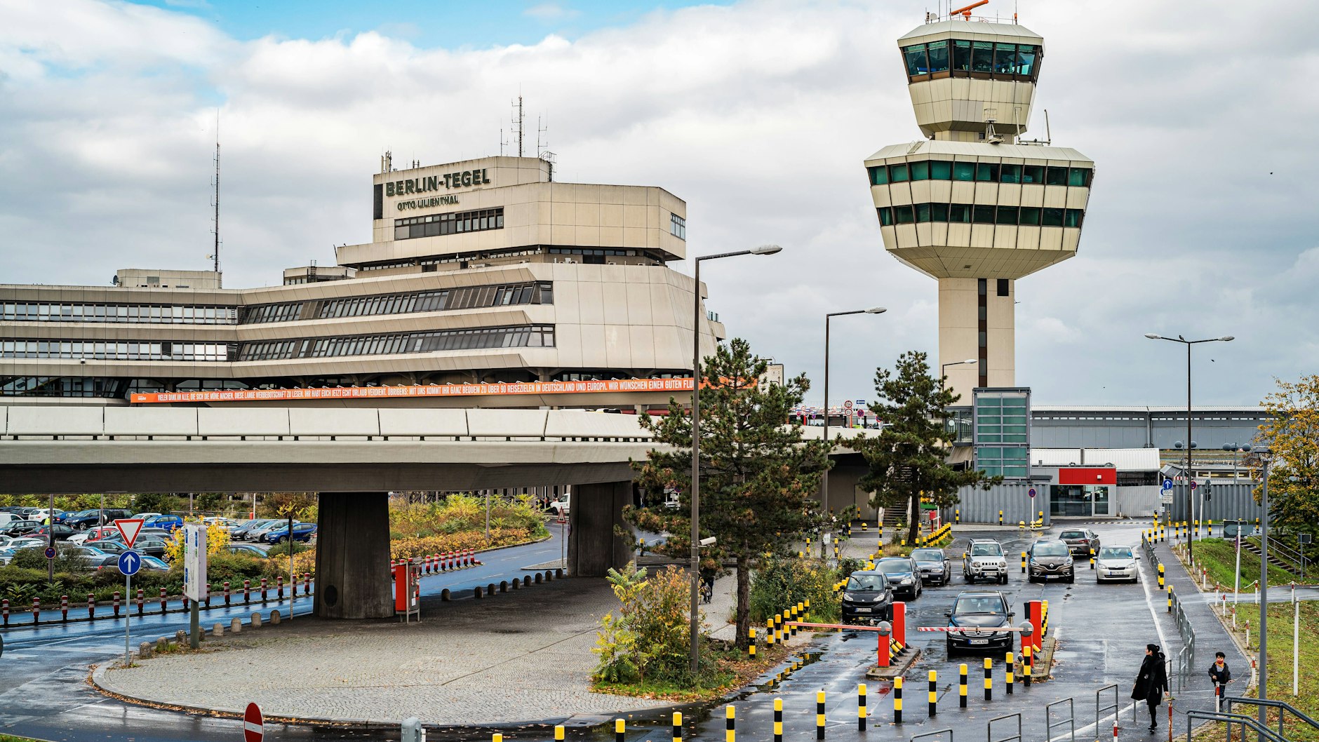 Die letzten Tage des Flughafen Berlin Tegel TXL. Von Architekt Meinhard von Gerkan entworfen. 