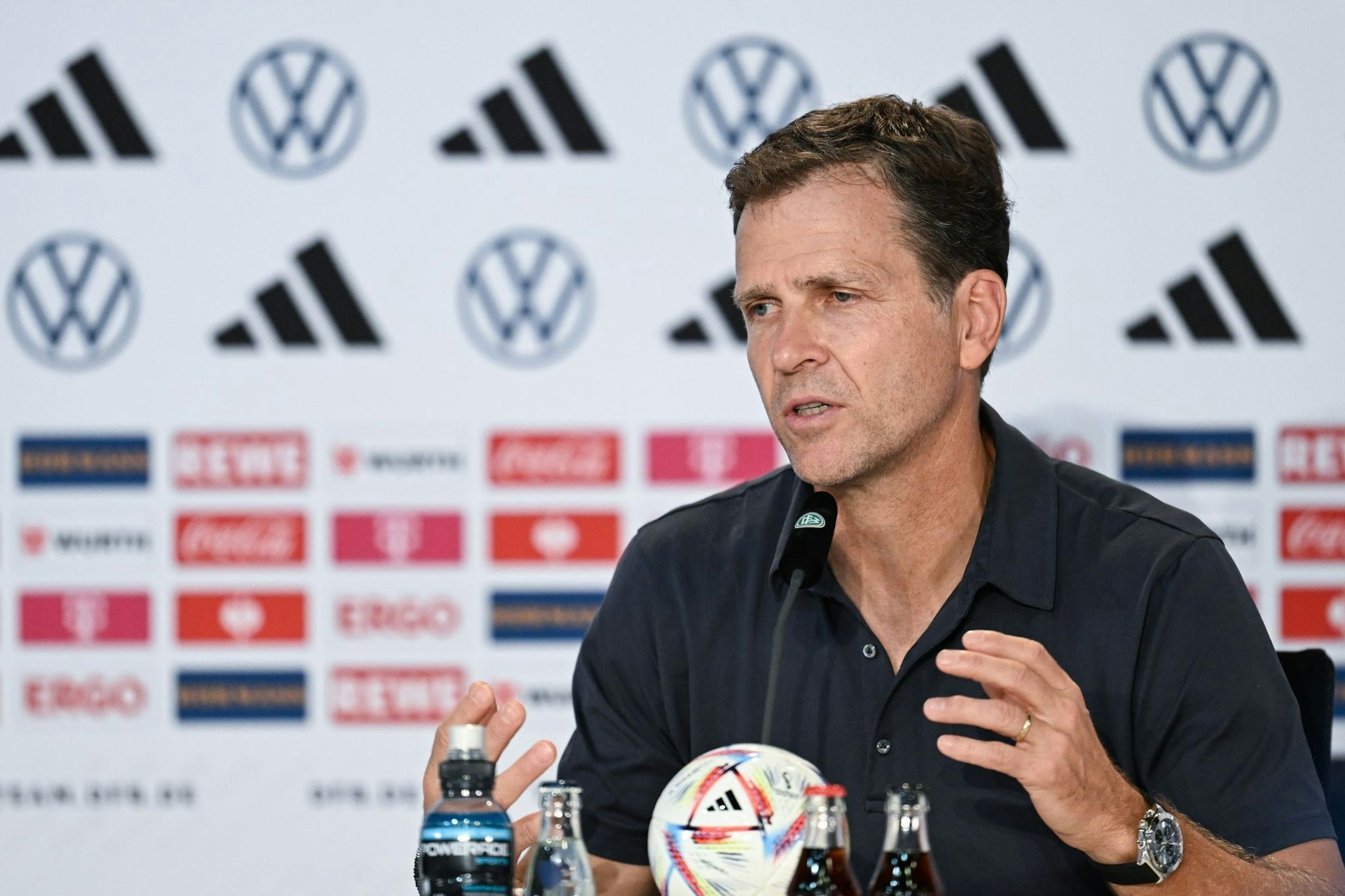 Oliver Bierhoff wird sich für das erneut enttäuschende deutsche Abschneiden erklären müssen.
