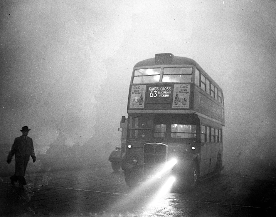 Im Dezember 1952 legt sich fünf Tage lang eine schwere Dunstglocke aus Rauch und Nebel über die britische Hauptstadt.
