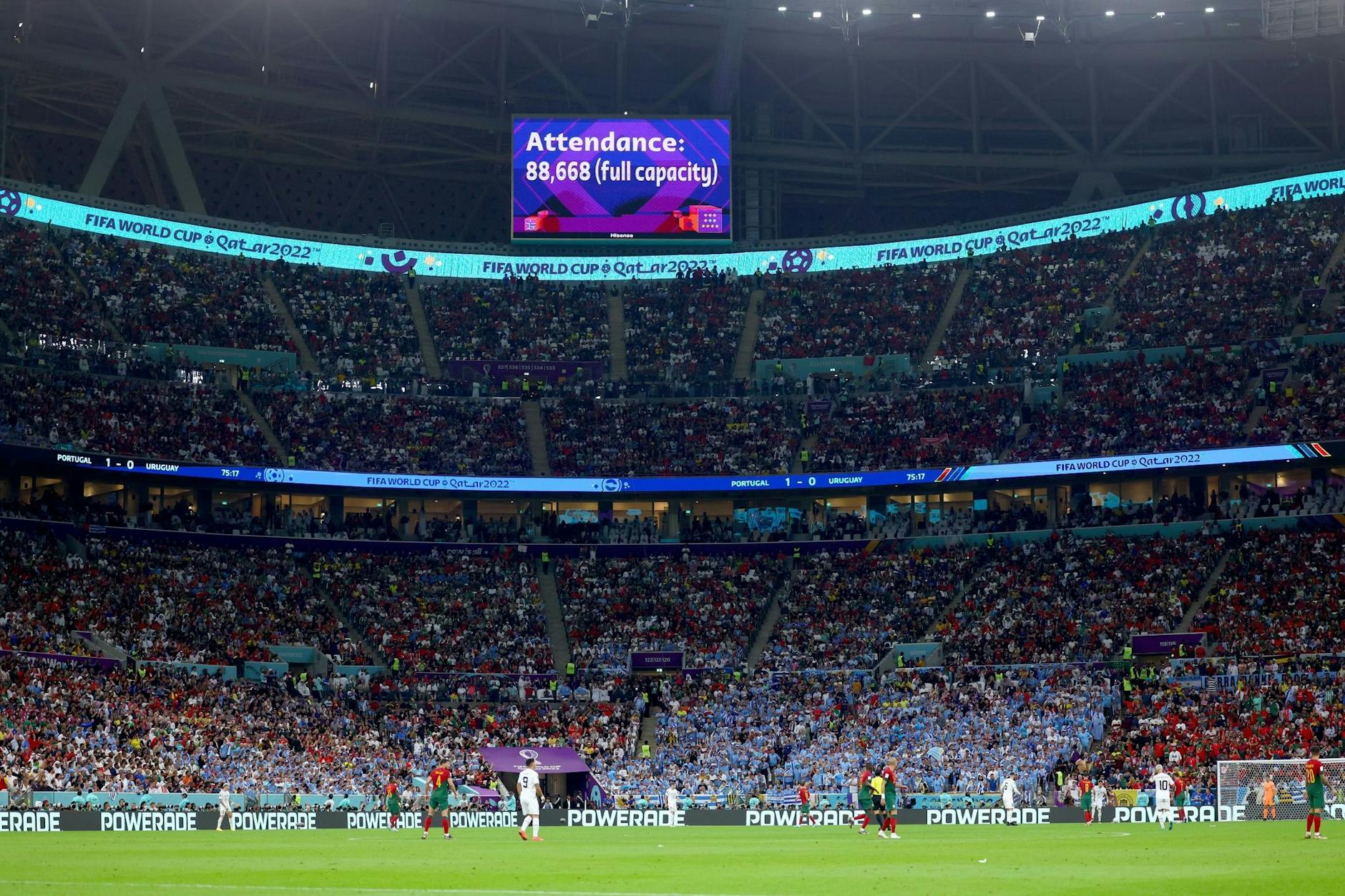 88.669 Zuschauer sahen die Partie zwischen Portugal und Uruguay im Stadion.