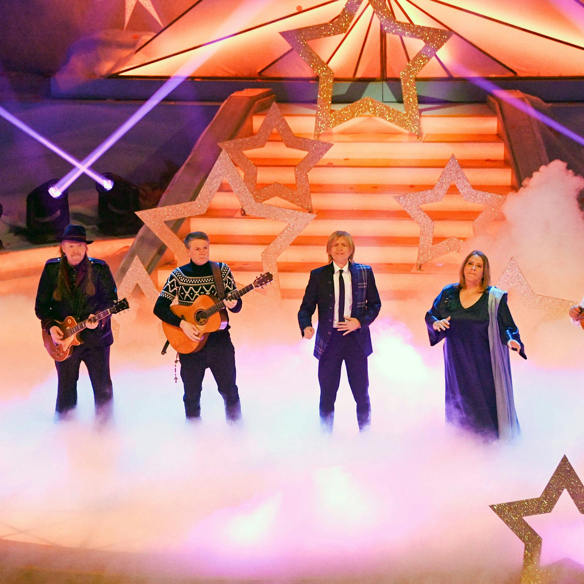 Schock-Tod bei Weihnachtsshow: Kelly-Family-Konzert nach nur zwei Minuten beendet!