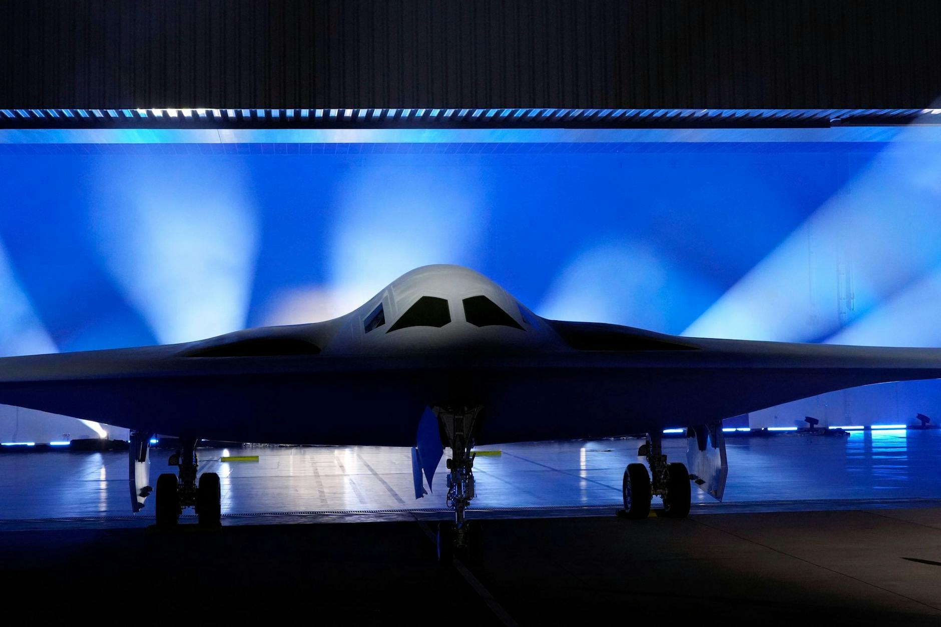 dpatopbilder - Der B-21 Raider ist das erste neue amerikanische Bombenflugzeug seit mehr als 30 Jahren. Fast jeder Aspekt des Programms ist geheim.