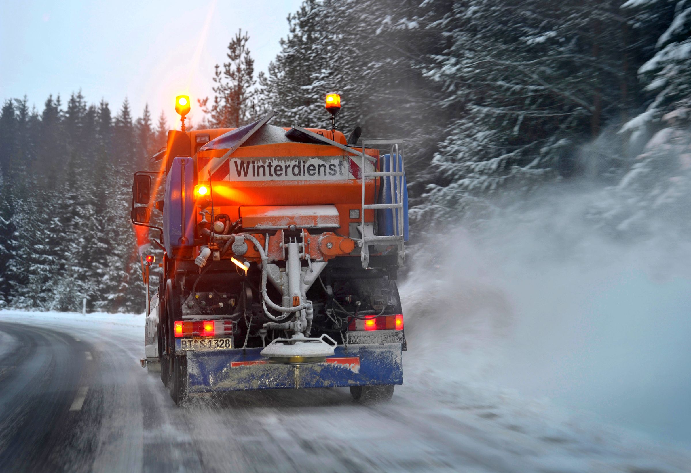 Image - Sachsen-Anhalt: Rentner bleibt mit Auto im Schnee stecken – tot!