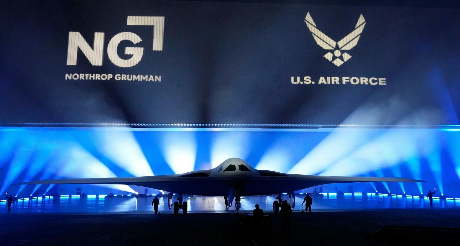 Der Tarnkappenbomber B-21 Raider ist Amerikas neuester nuklearer Tarnkappenbomber.