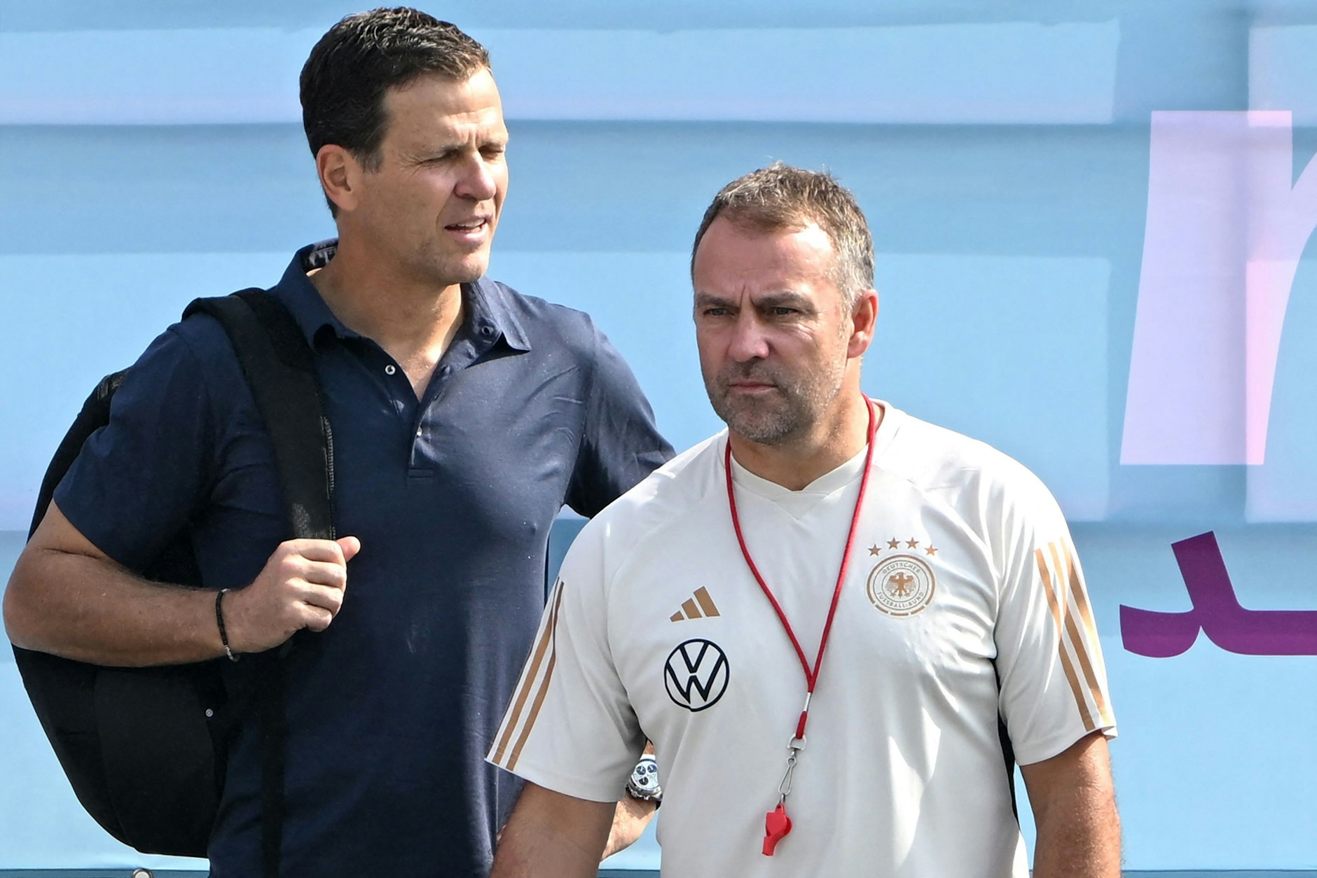 Die Arbeit von Nationalmannschaftsmanager Oliver Bierhoff (l.) und Bundestrainer Hansi Flick steht auf dem Prüfstand.