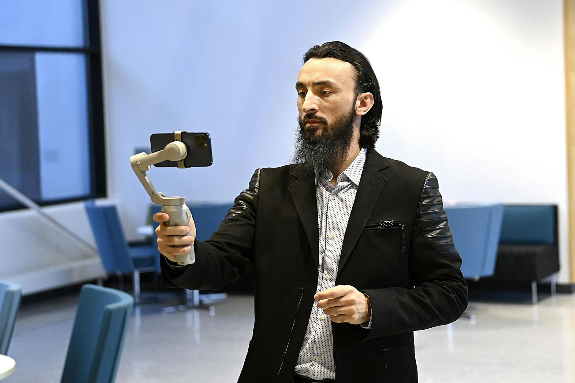 Der tschetschenische Blogger und Dissident Tumso Abdurakhmanov in Schweden, 2020