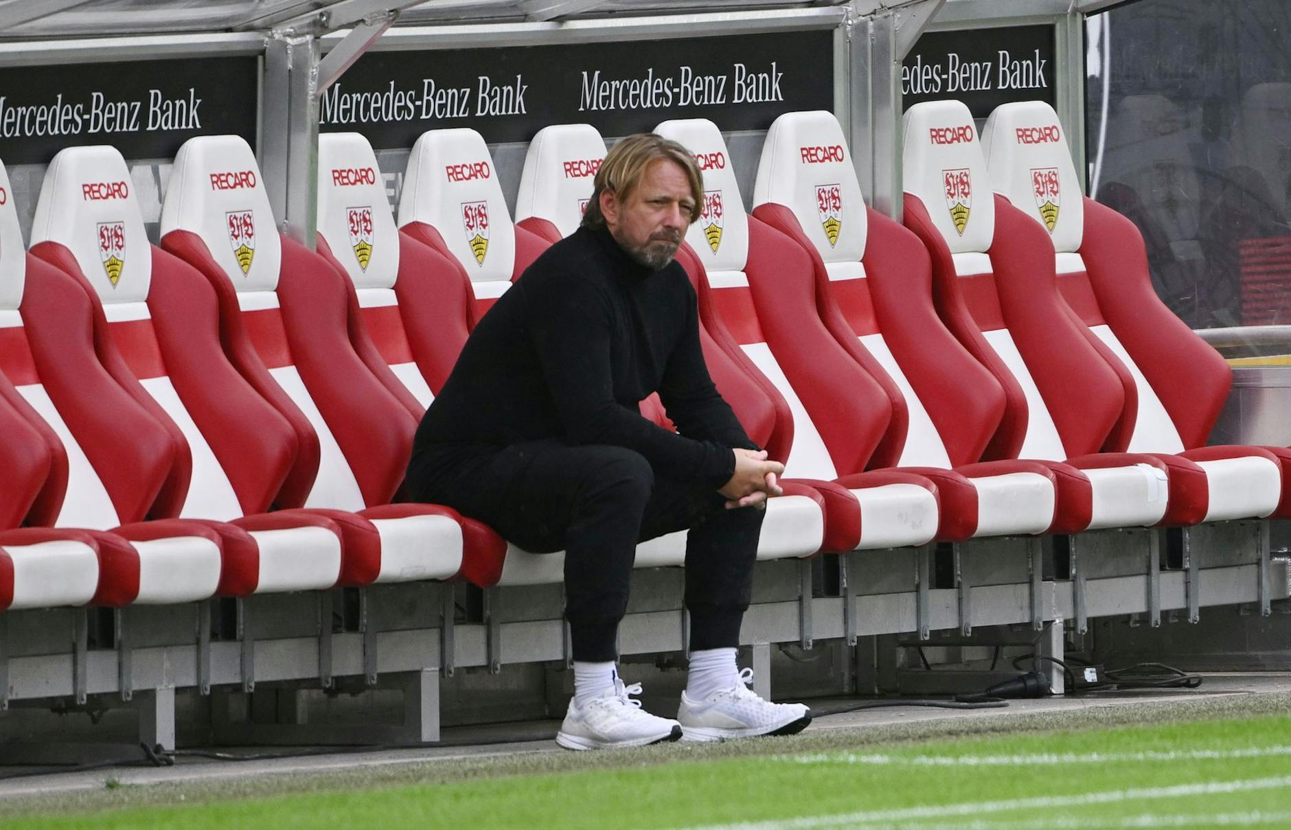 ARCHIV - Gilt als möglicher Assistent von Klopp: Stuttgarts ehemaliger Sportdirektor Sven Mislintat.