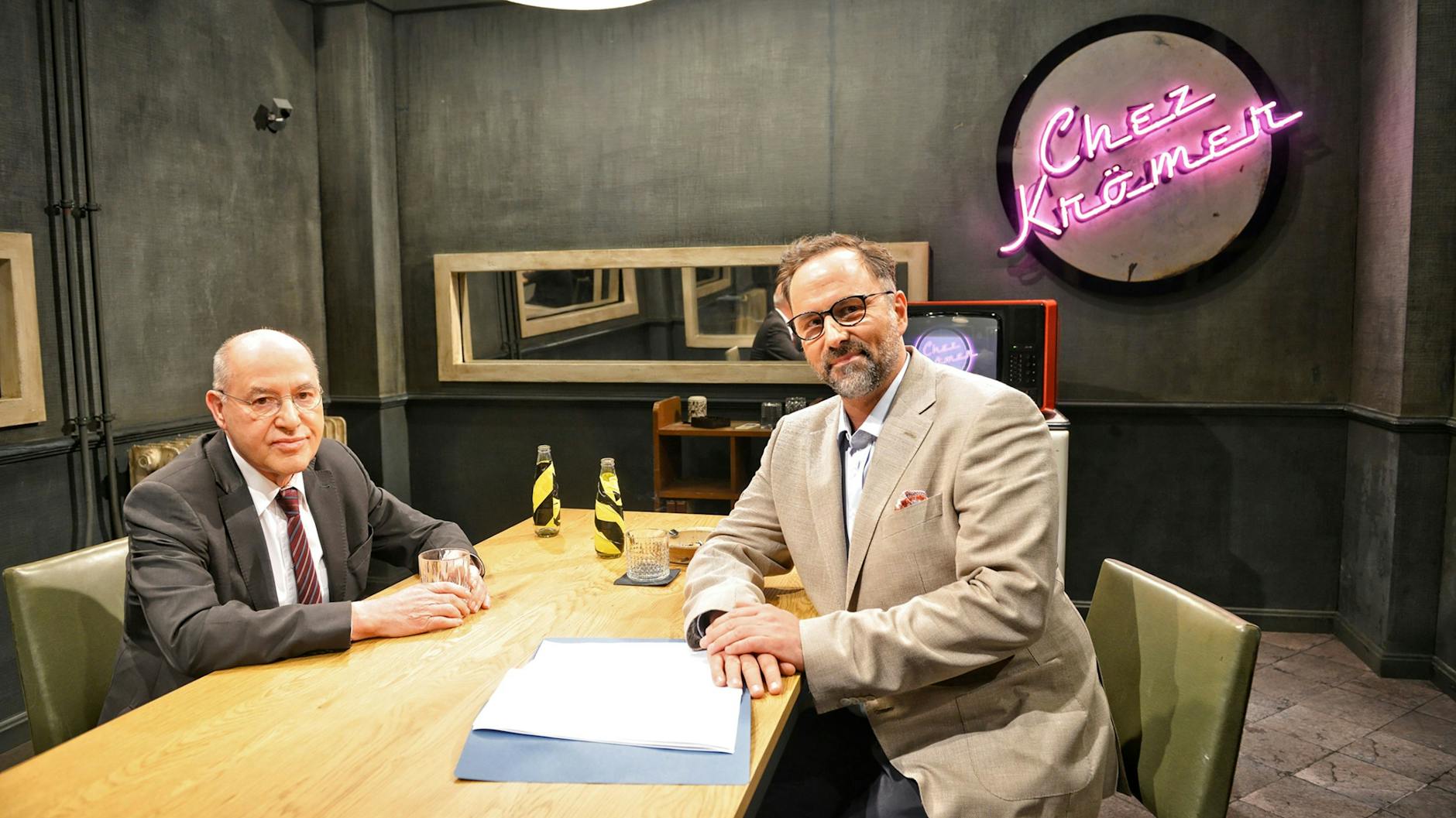 Zu Krömers Gästen gehörte auch Gregor Gysi.