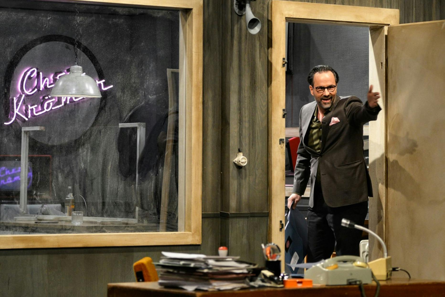 Nach einem Eklat mit dem Komiker Faisal Kawusi hat Kurt Krömer erstmal genug und schmeißt mit seiner Sendung „Chez Krömer“ nach sieben Staffeln hin (Archivbild).