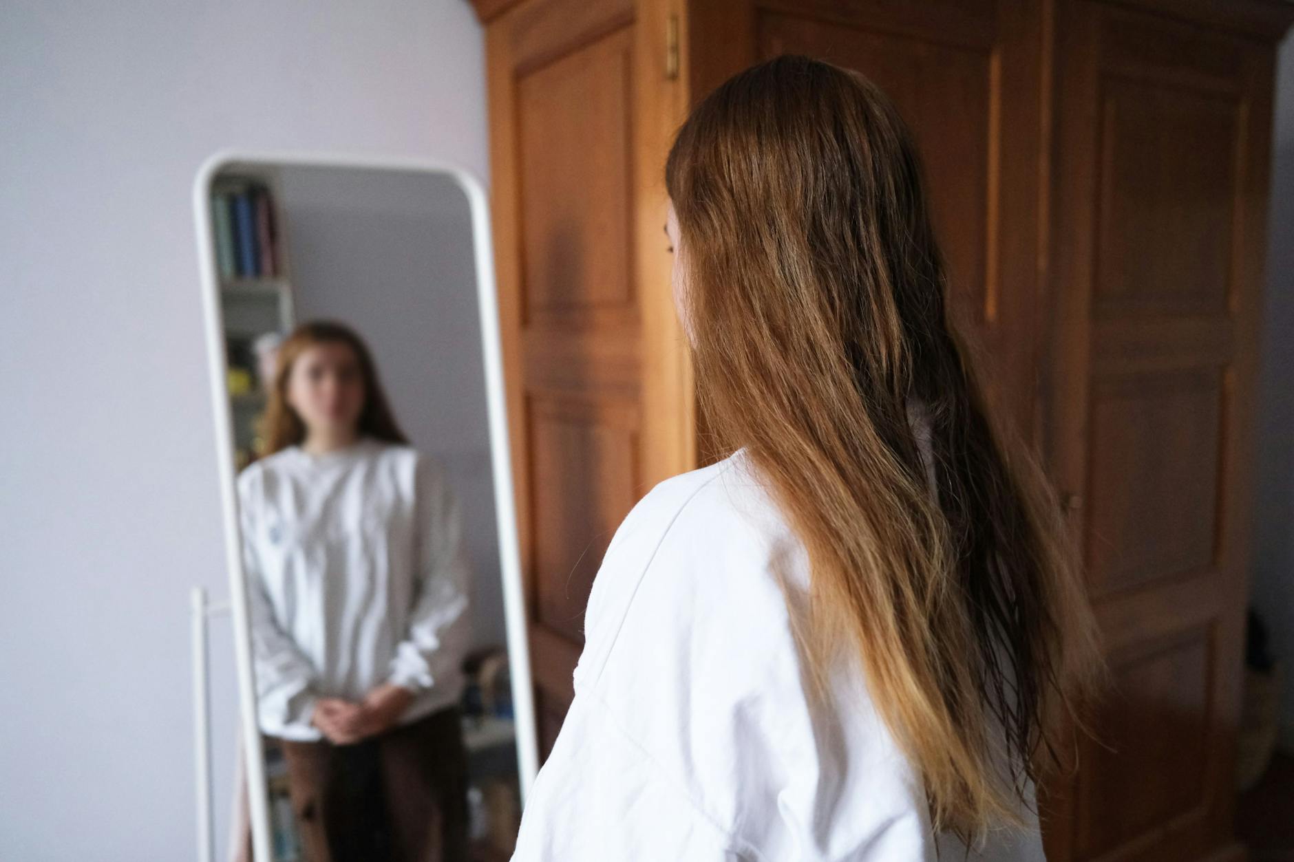 Lisa Gerst (Name geändert) in ihrem Zimmer. Sie ist wieder gesund. 