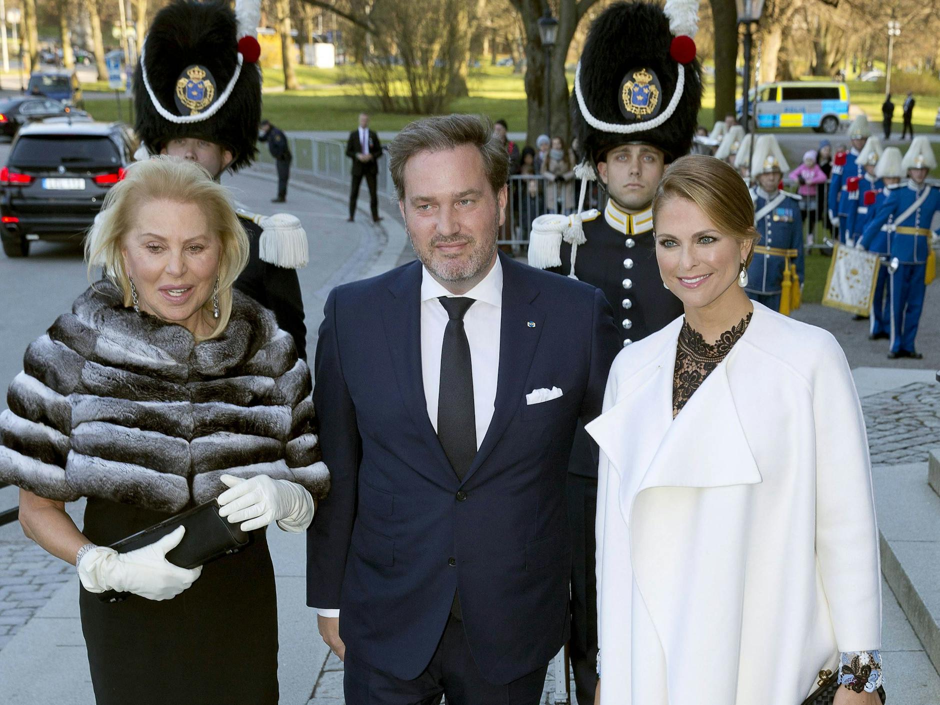 Eva Maria O‘Neill mit ihrem Sohn Sohn Christopher O’Neill und Schwiegertochter Prinzessin Madeleine von Schweden.