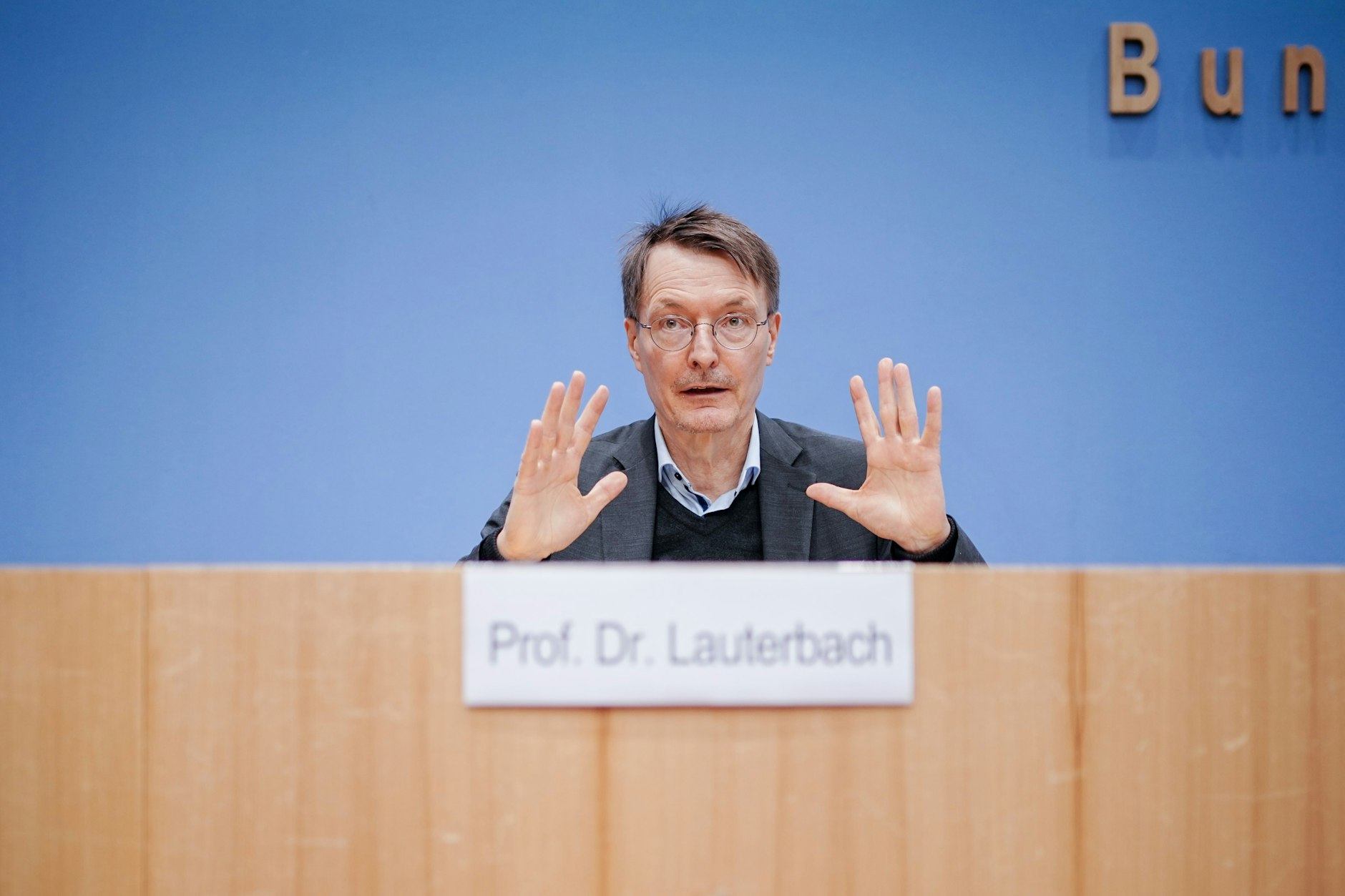 Karl Lauterbach verspricht für die Finanzierung von Krankenhäusern „eine Revolution im System“.