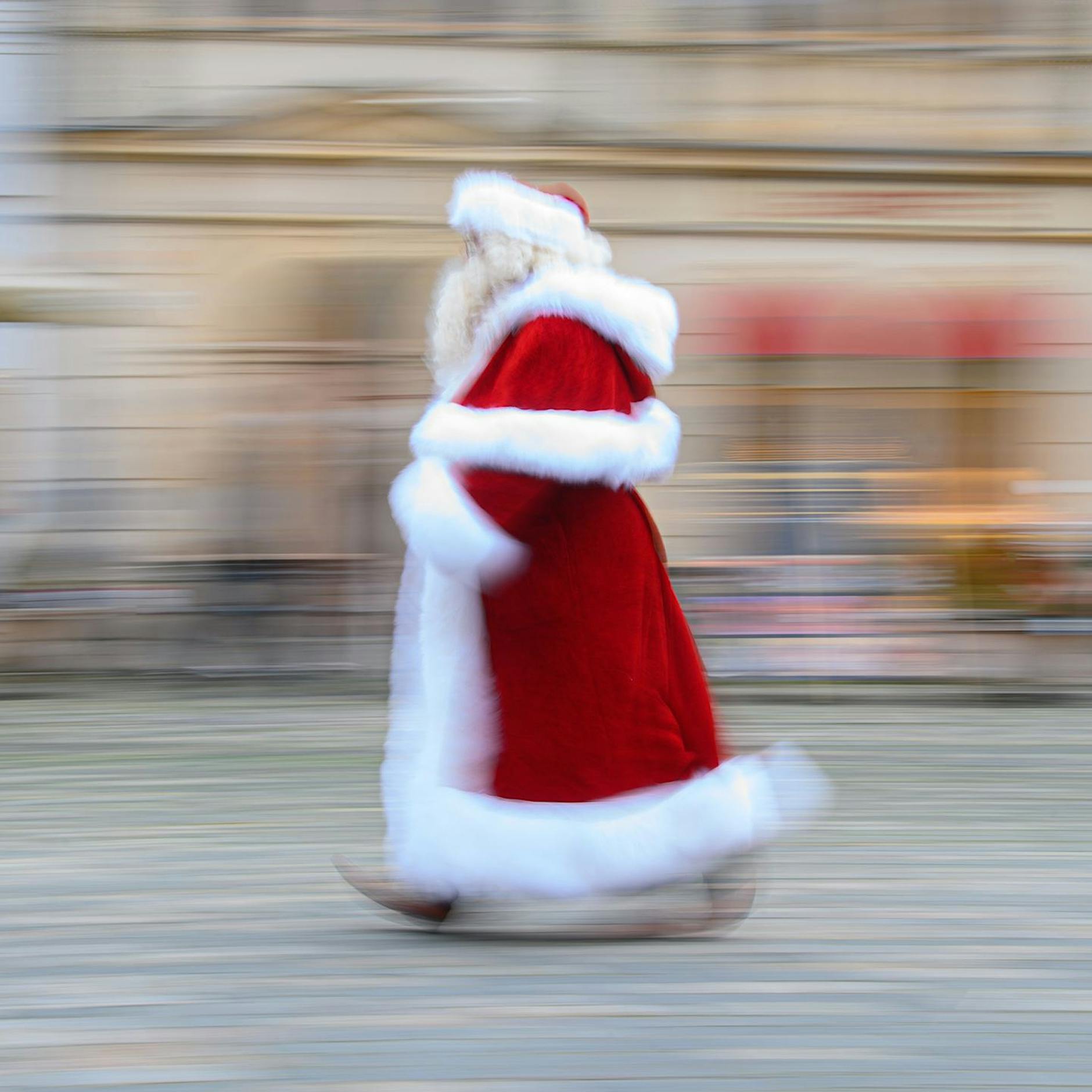 Aber Papa, wer bringt denn jetzt eigentlich die Geschenke zu uns nach Hause?