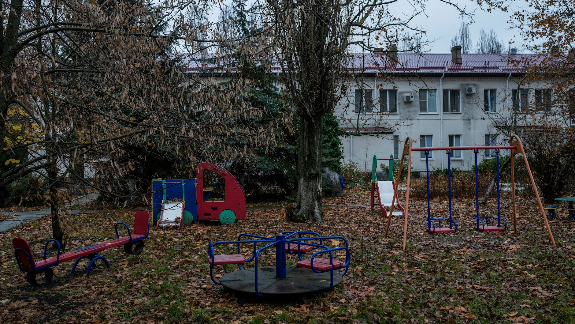 Hier spielt keiner mehr: Das Waisenhaus von Cherson.