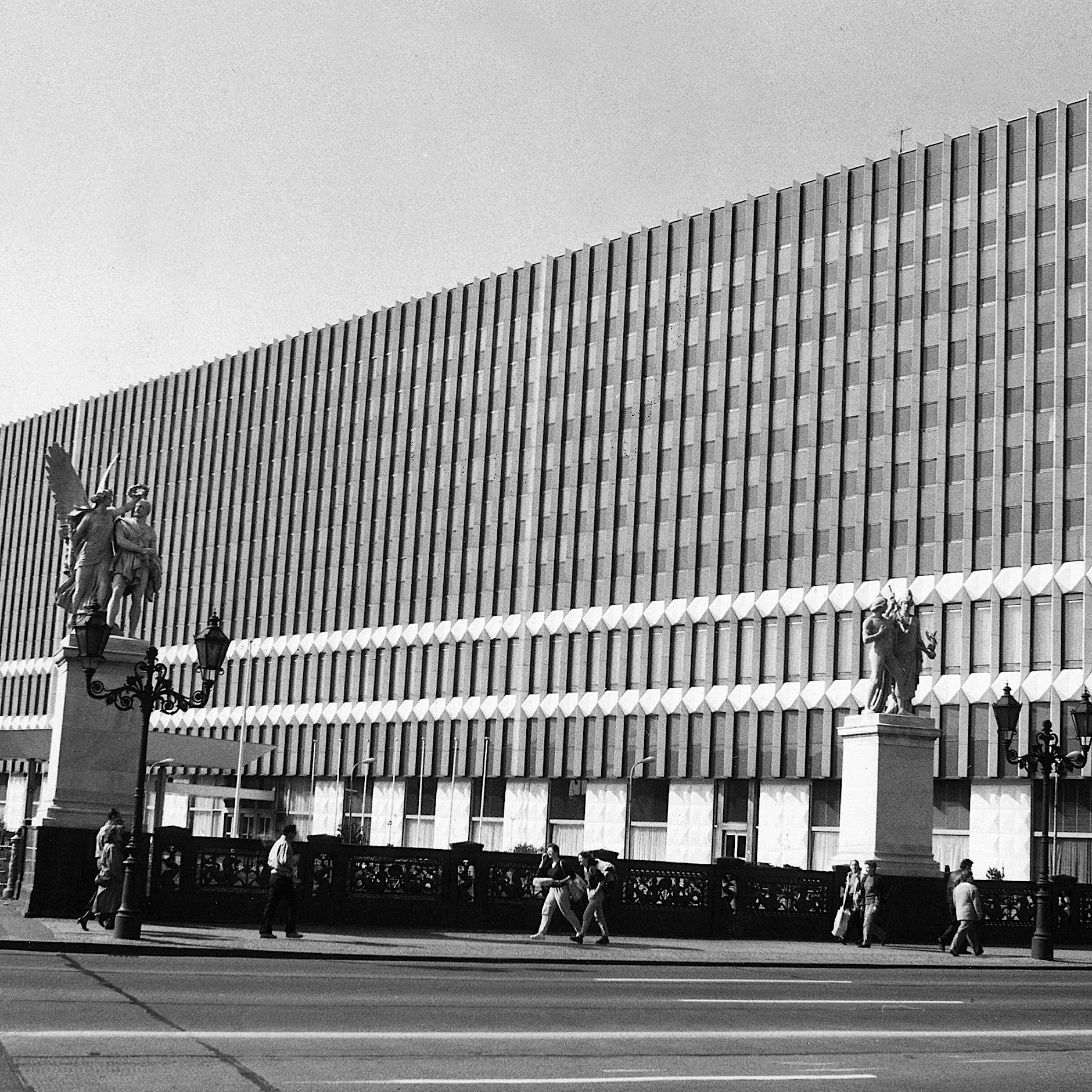 Neuer Vorschlag: Auch an das frühere DDR-Außenministerium soll erinnert werden