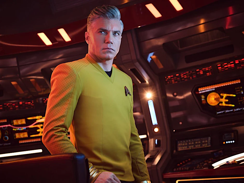 Anson Mount als Captain Christopher Pike