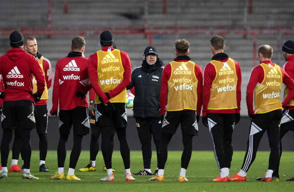Union Berlin legt los: Training vor Fans im Stadion An der Alten Försterei