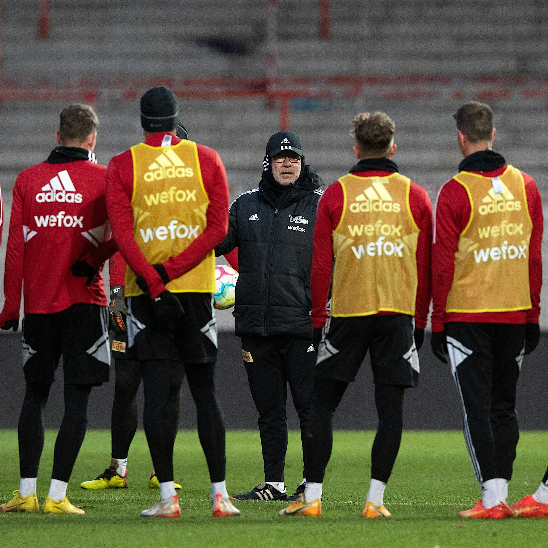 Union Berlin legt los: Training vor Fans im Stadion An der Alten Försterei