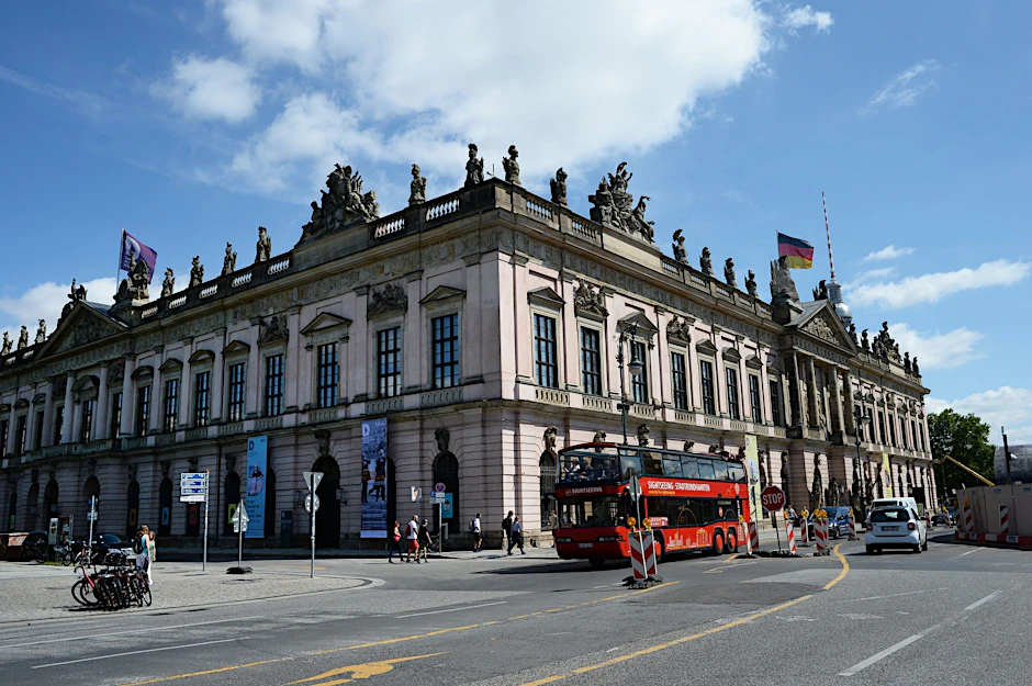 ARCHIV - Das Deutsche Historische Museum.  /Archivbild