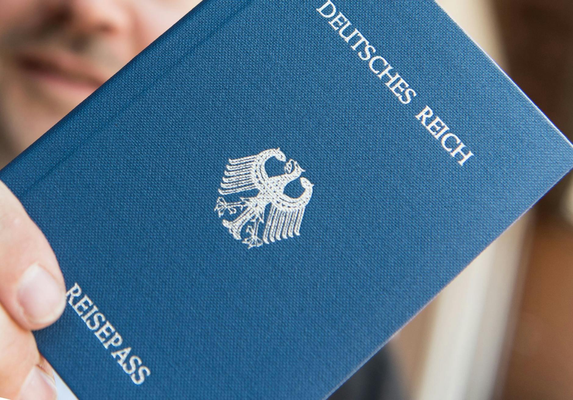 ARCHIV - Laut Bundesanwaltschaft plante eine Gruppe aus der Reichsbürgerszene den Staatsumsturz.