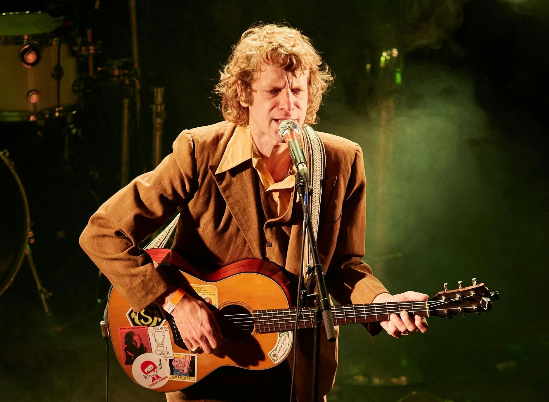 ARCHIV - Voodoo Jürgens beim Reeperbahn Festival 2020 in Hamburg.  