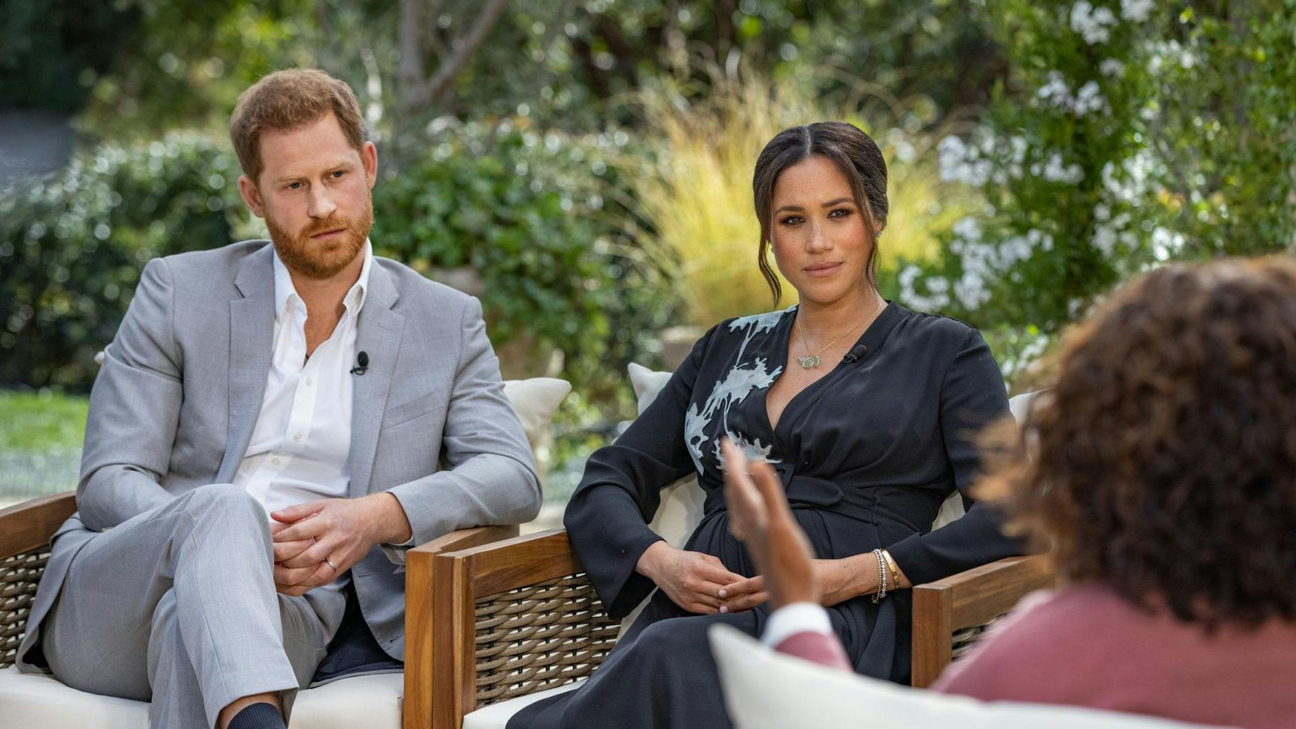 Suchen die Öffentlichkeit und wollen, dass ihre Privatsphäre geschützt wird: Harry und Meghan im Gespräch mit US-Moderatorin Oprah Winfrey. 