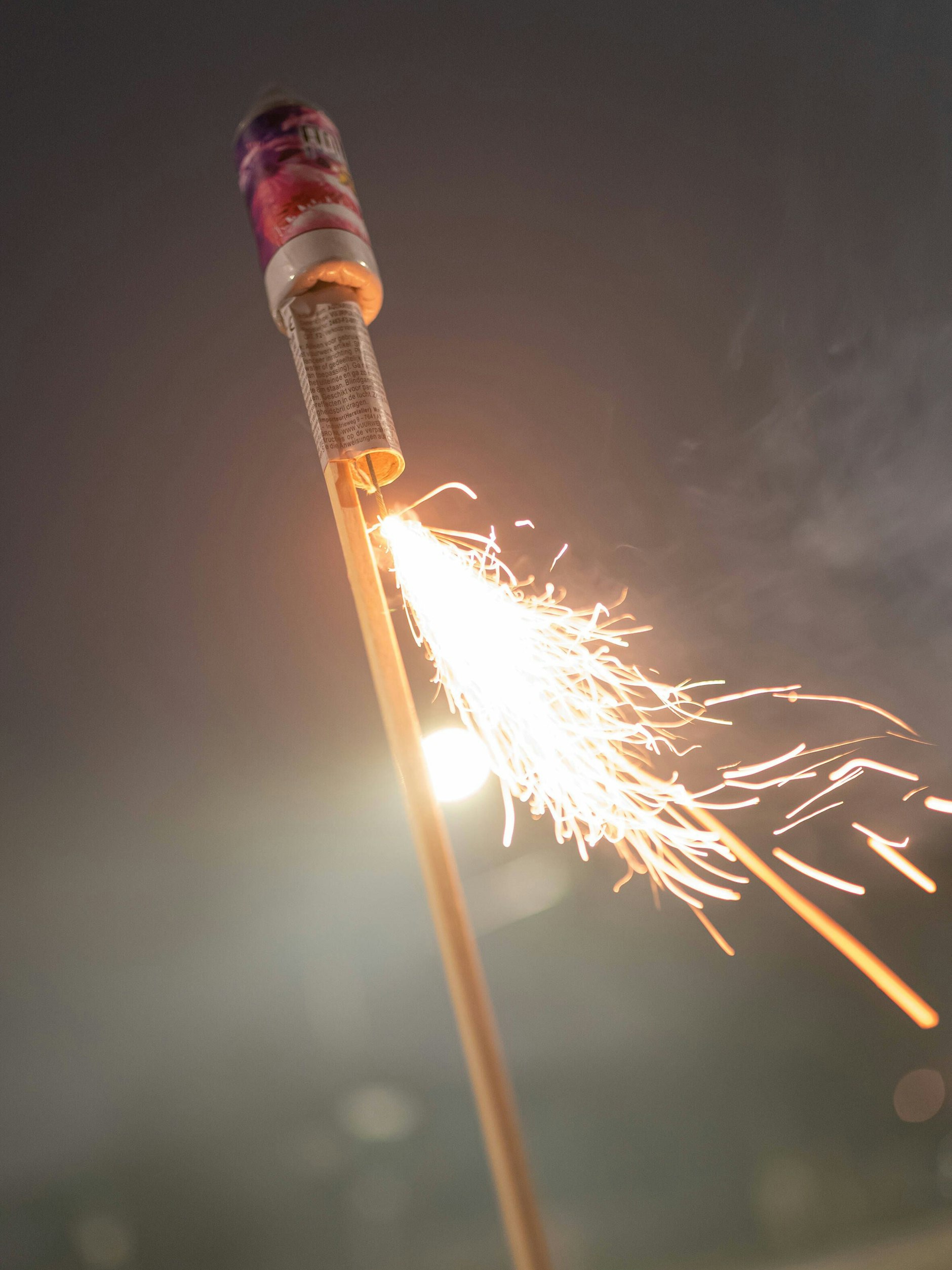In diesem Jahr steigen die Raketen in einen warmen Silvesterhimmel.