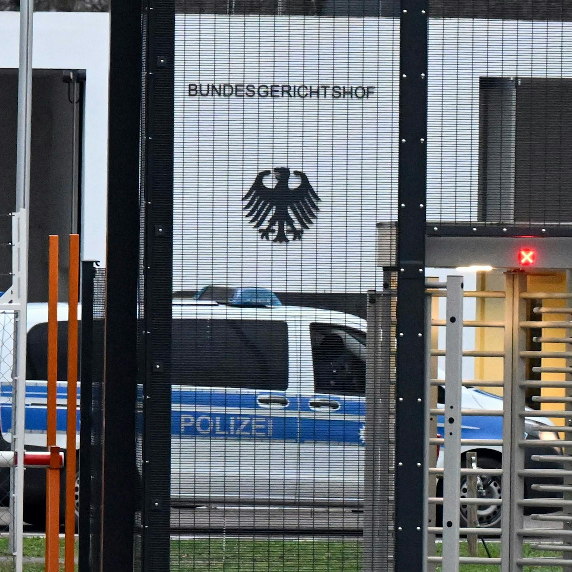 Schock bei LKA! Reichsbürger war für Überwachung von Rechtsextremisten zuständig