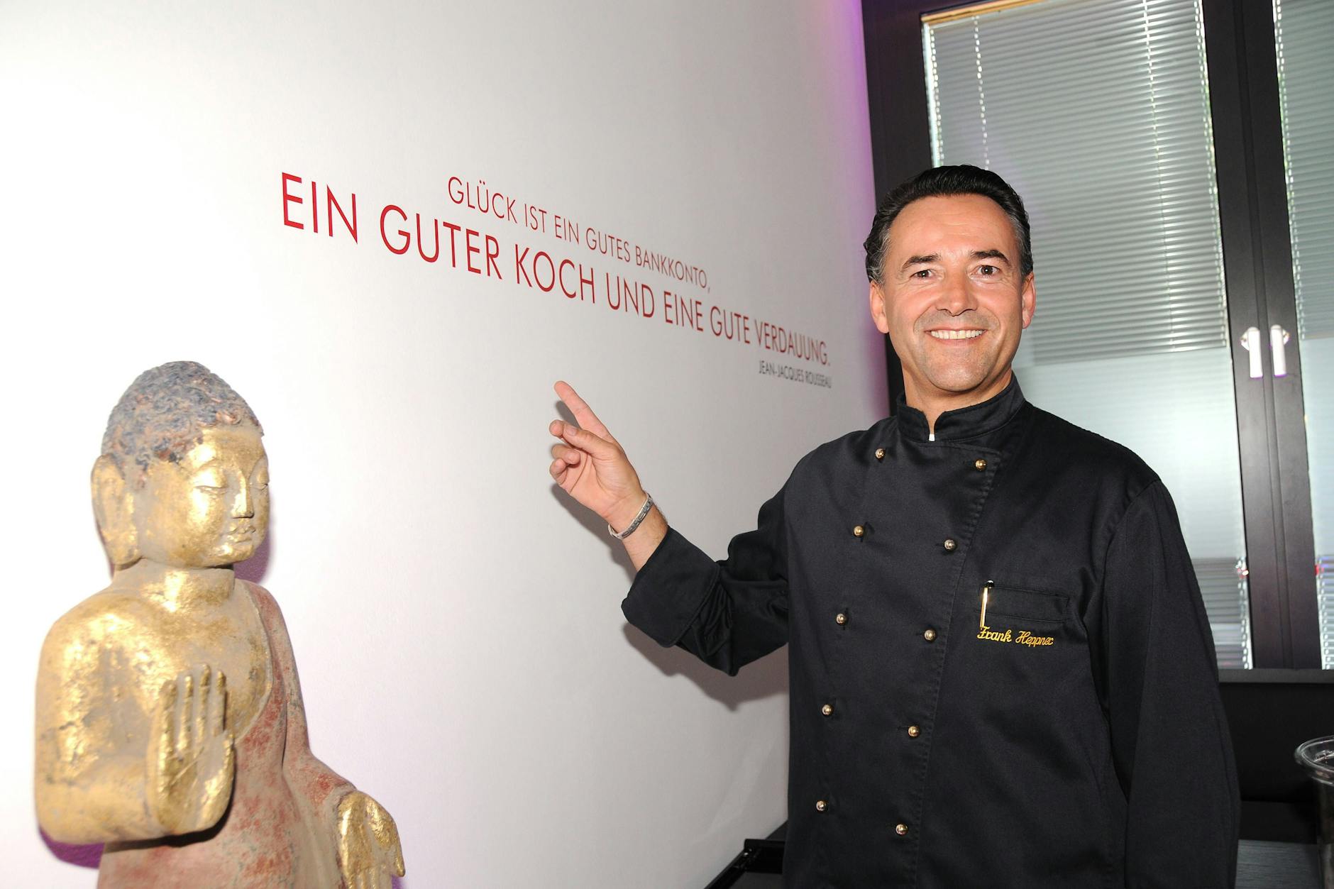 Starkoch Frank Heppner bei einer Restaurant-Eröffnung in München.