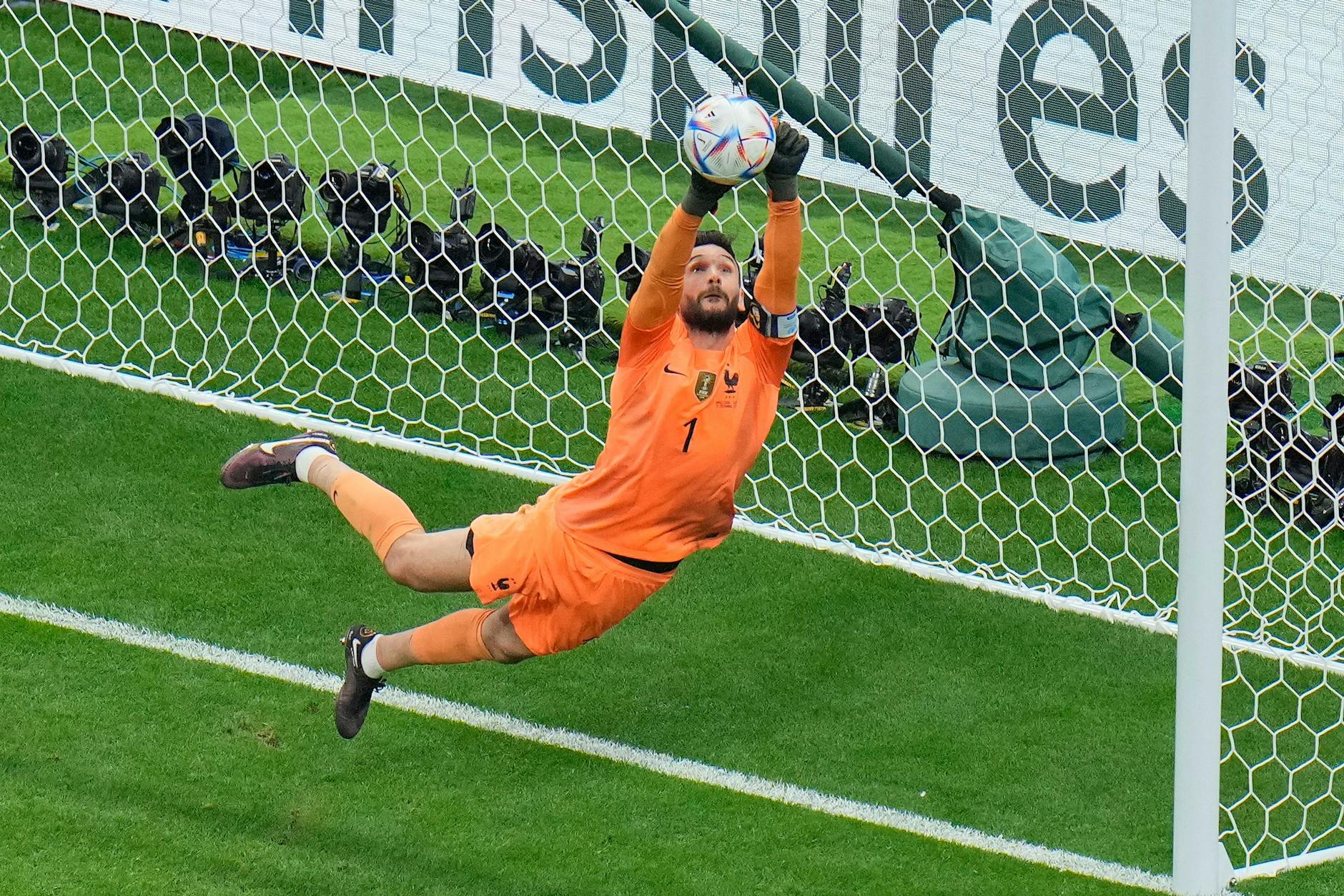 Hugo Lloris musste in seinem 143. Länderspiel mehrfach rettend eingreifen.