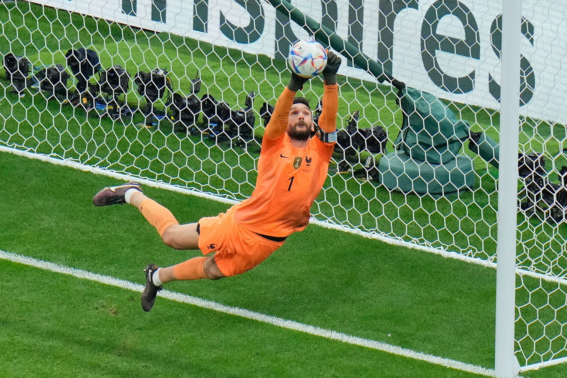 Hugo Lloris musste in seinem 143. Länderspiel mehrfach rettend eingreifen.