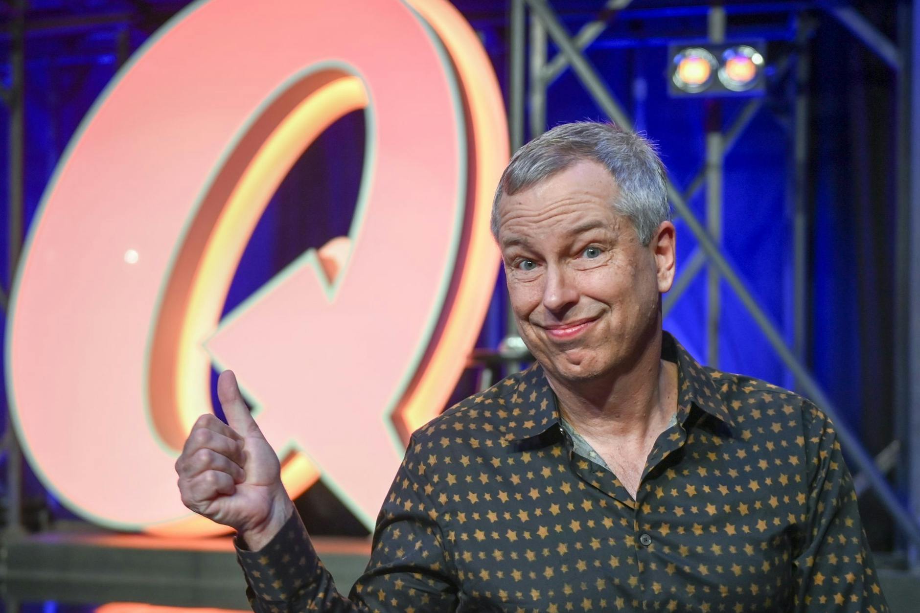  Moderator und Komiker Thomas Hermanns steht im Quatsch Comedy Club: Jetzt hört der Entertainer als Show-Moderator auf. 