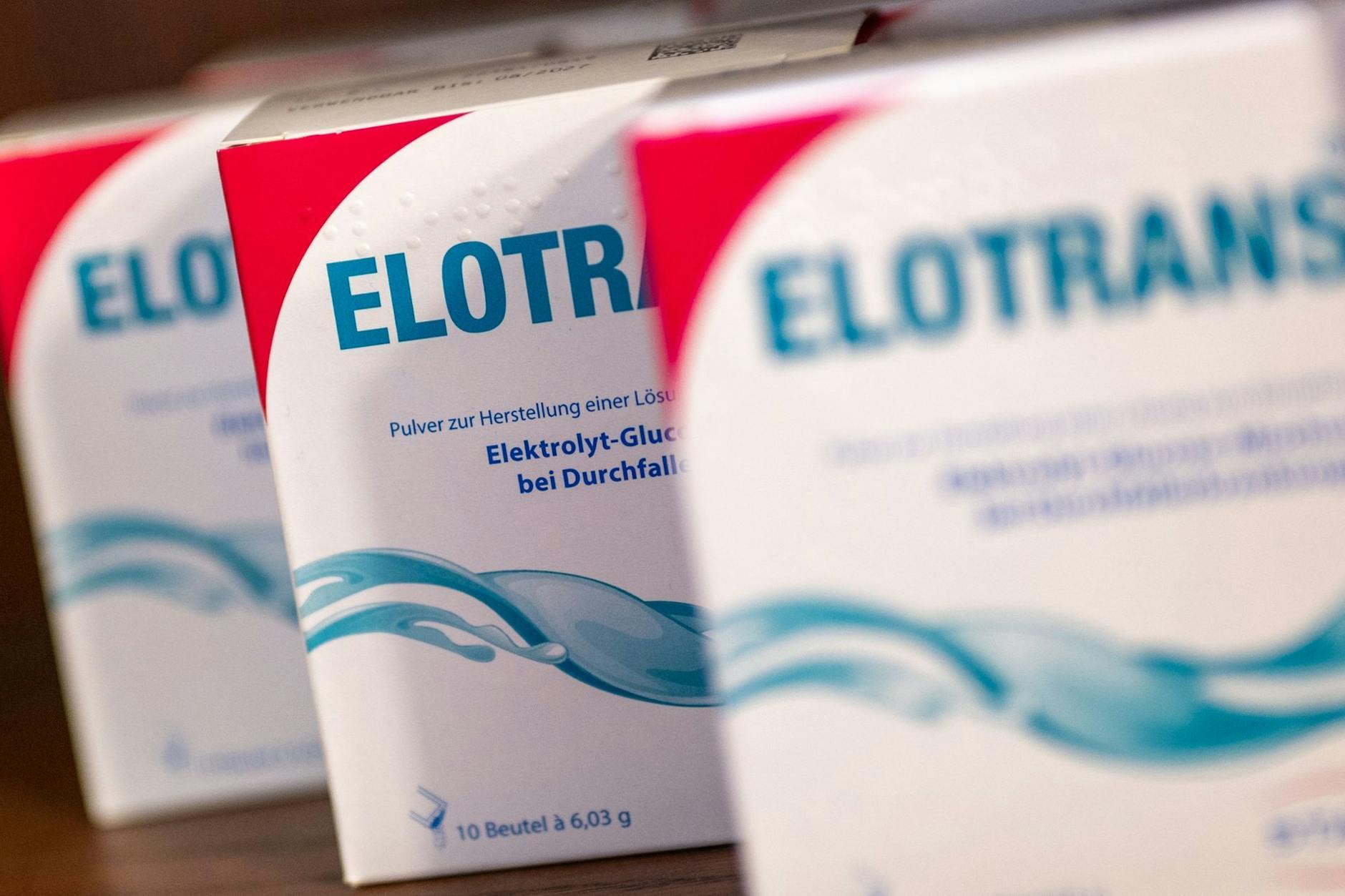 Im Internet gibt es einen Hype um das Durchfallmedikament Elotrans, das nach einer durchzechten Nacht Wunder wirken soll.