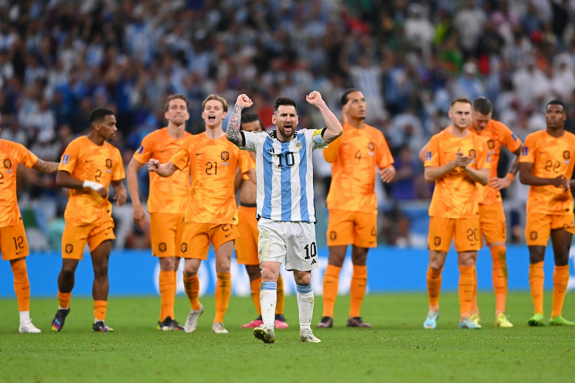 Zwischen Argentinien und den Niederlanden ging es bei der WM in Katar heiß her.&nbsp;