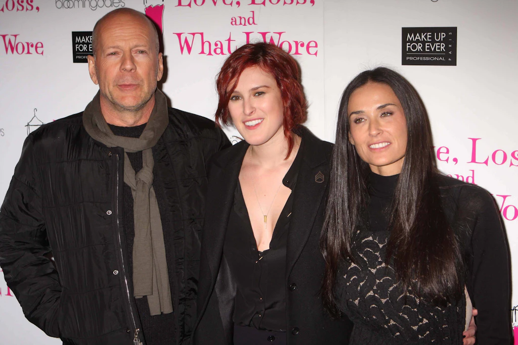 Demi Moore feiert Weihnachten mit Ex Bruce Willis und dessen jetziger Frau