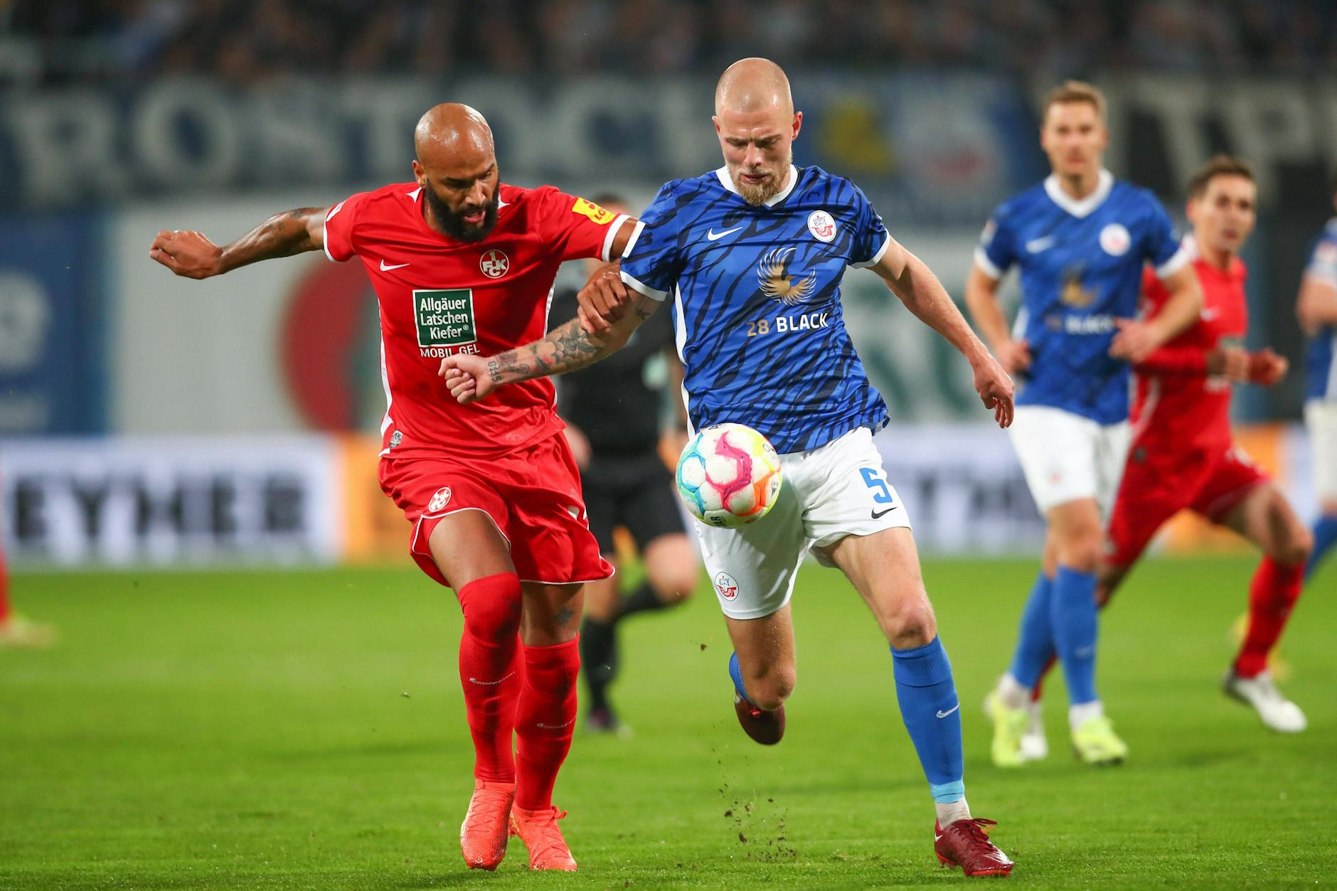 Rick van Drongelen (r.) läuft mittlerweile für den FC Hansa Rostock auf.