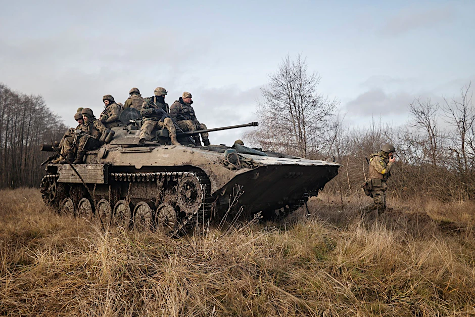 Ukrainische Soldaten an der Front. Medienberichten zufolge bereitet Kiew eine neue Gegenoffensive vor.&nbsp;