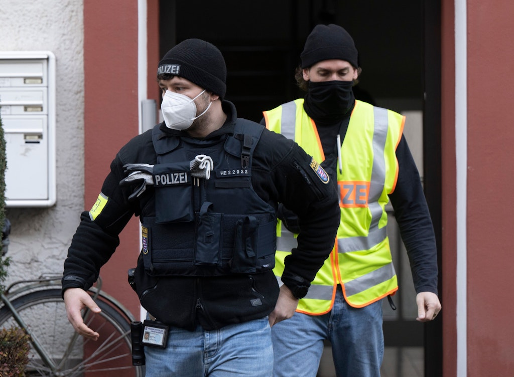 Reichsbürger Razzia Die Geheimen Bunker Und Waffen Details Enthüllt - 1fy46a1