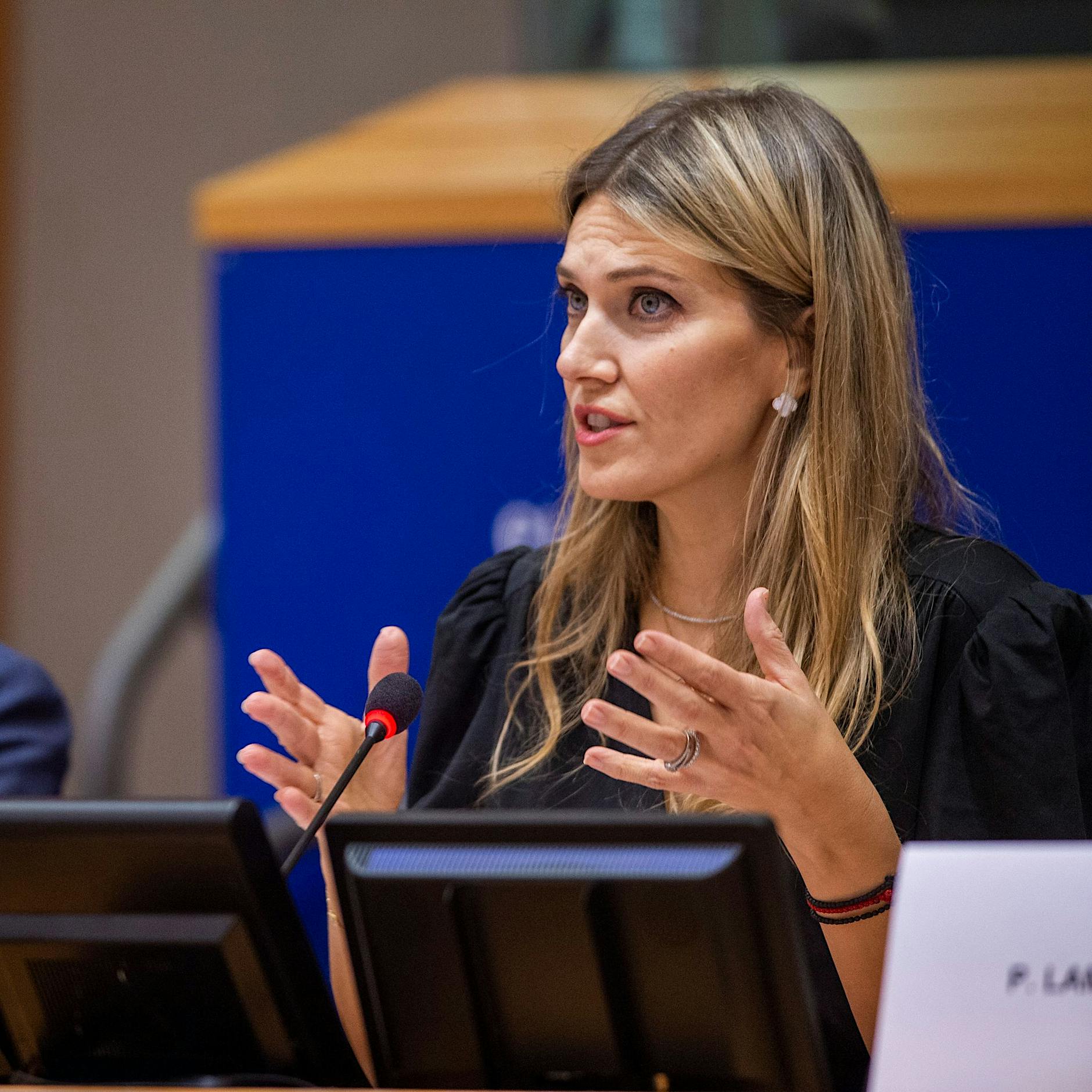 Eva Kailis Anwalt beschuldigt EU-Parlamentschefin Metsola