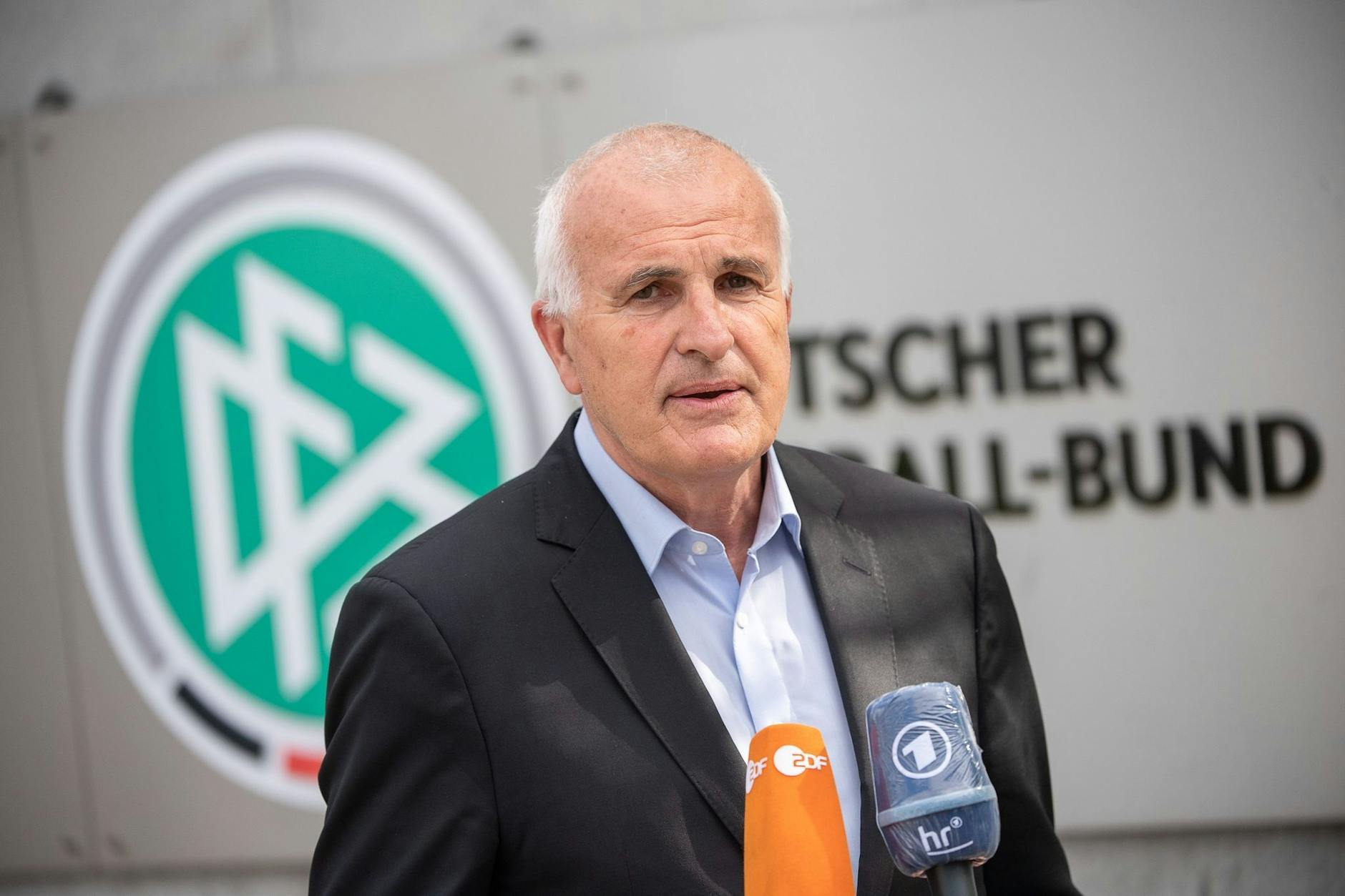 ARCHIV - Sportrechtler Christoph Schickhardt.