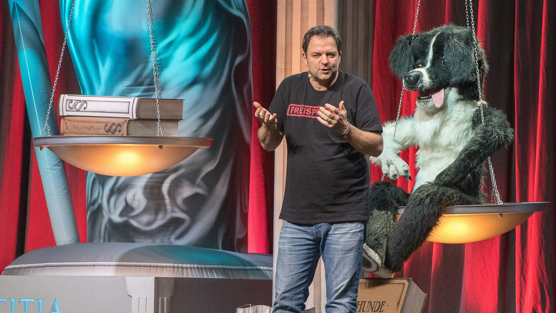 Martin Rütter ist gerade wieder auf Bühnen-Tour durch Deutschland.