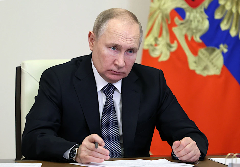 Der russische Präsident Wladimir Putin hat eine Feuerpause in der Ukraine angeordnet.