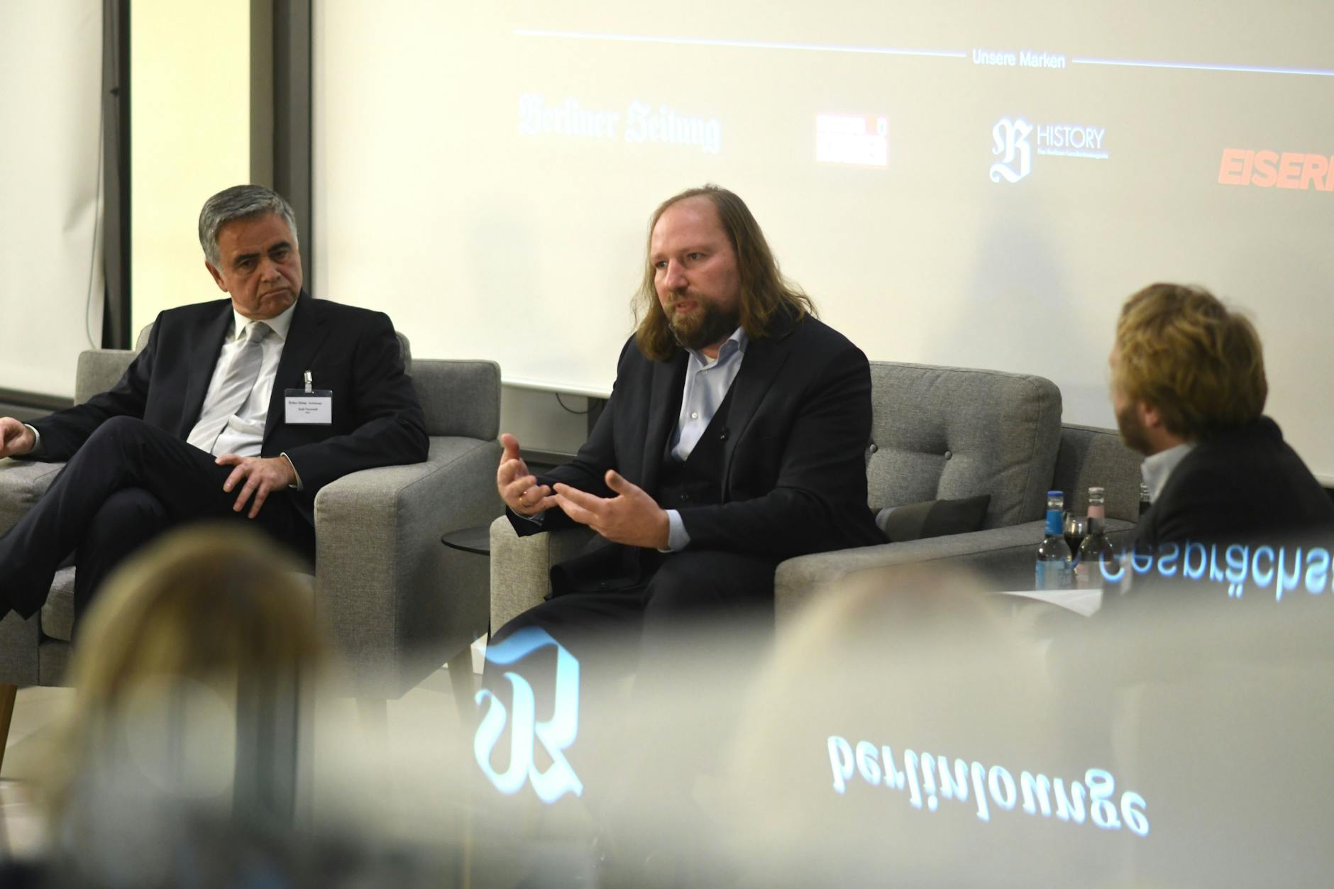 Anton Hofreiter im Gespräch mit der Berlinlounge und der Berliner Zeitung zur Frage: „Wie könnte eine diplomatische Lösung des Ukraine-Kriegs aussehen?“