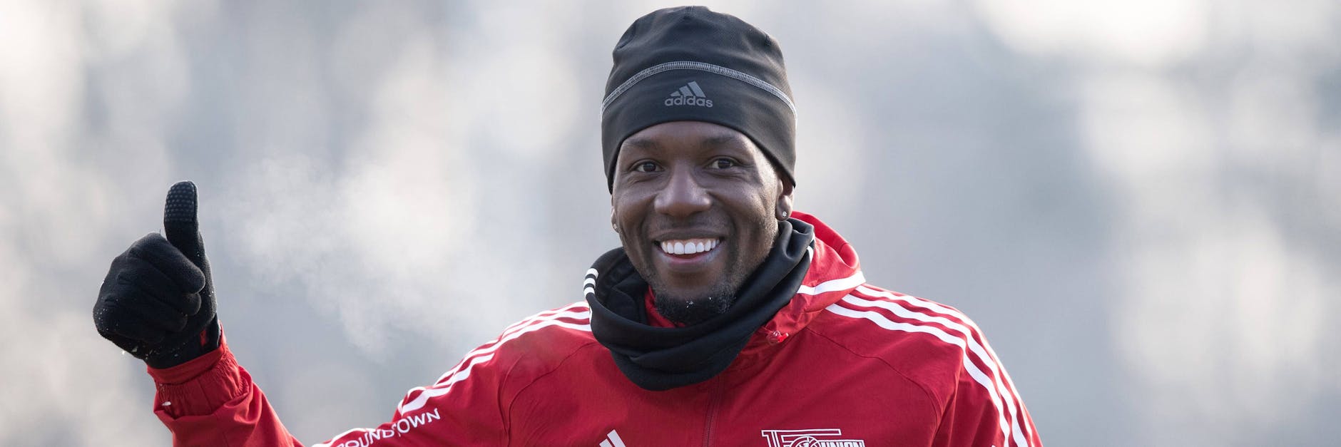 Daumen hoch: Sheraldo Becker, Stürmer des 1. FC Union, ist bereits in Frühform und nicht nur deswegen in England begehrt. 