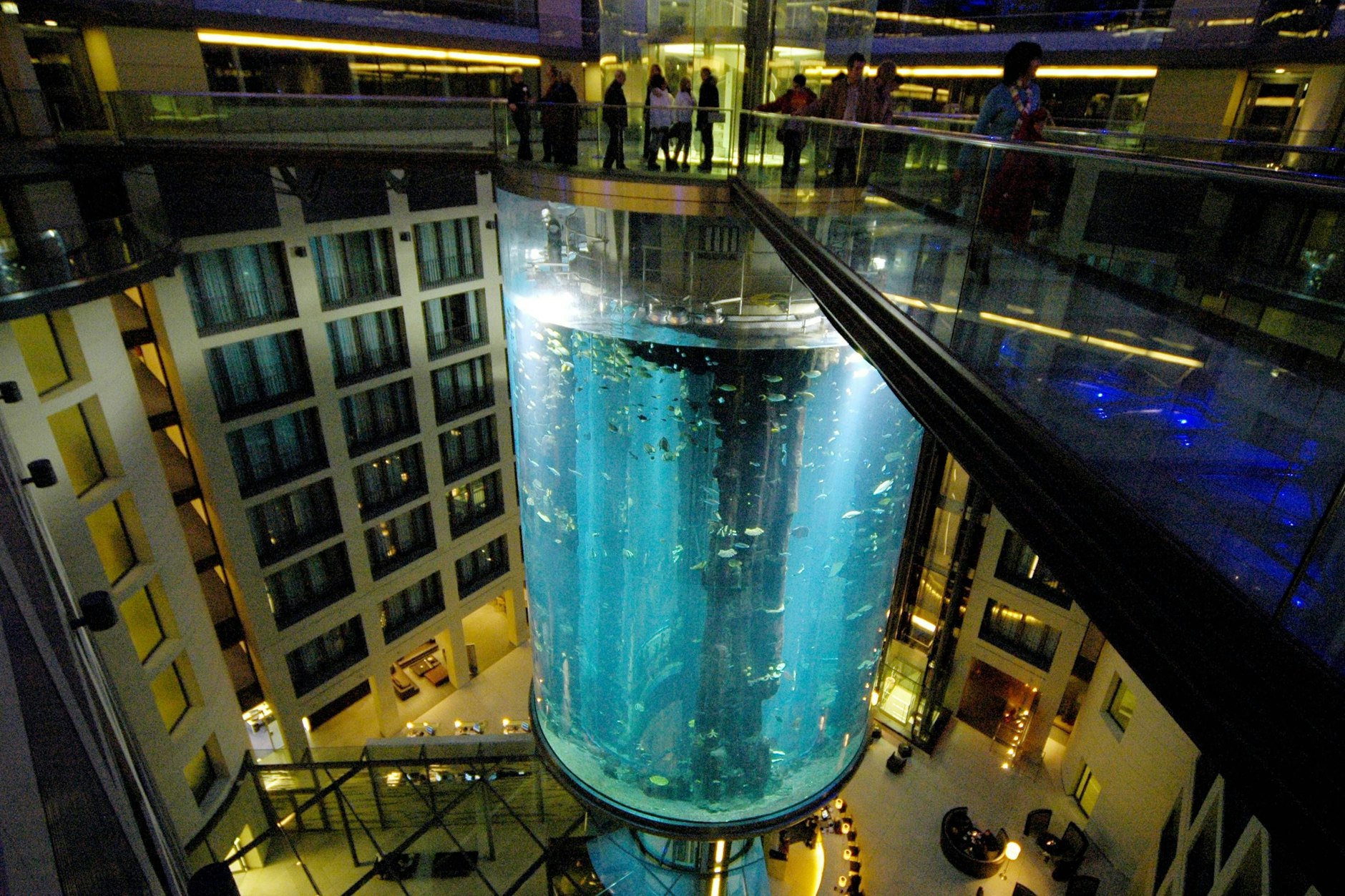 Das Hotel Dom Aquarée mit seinem Riesen-Aquarium.
