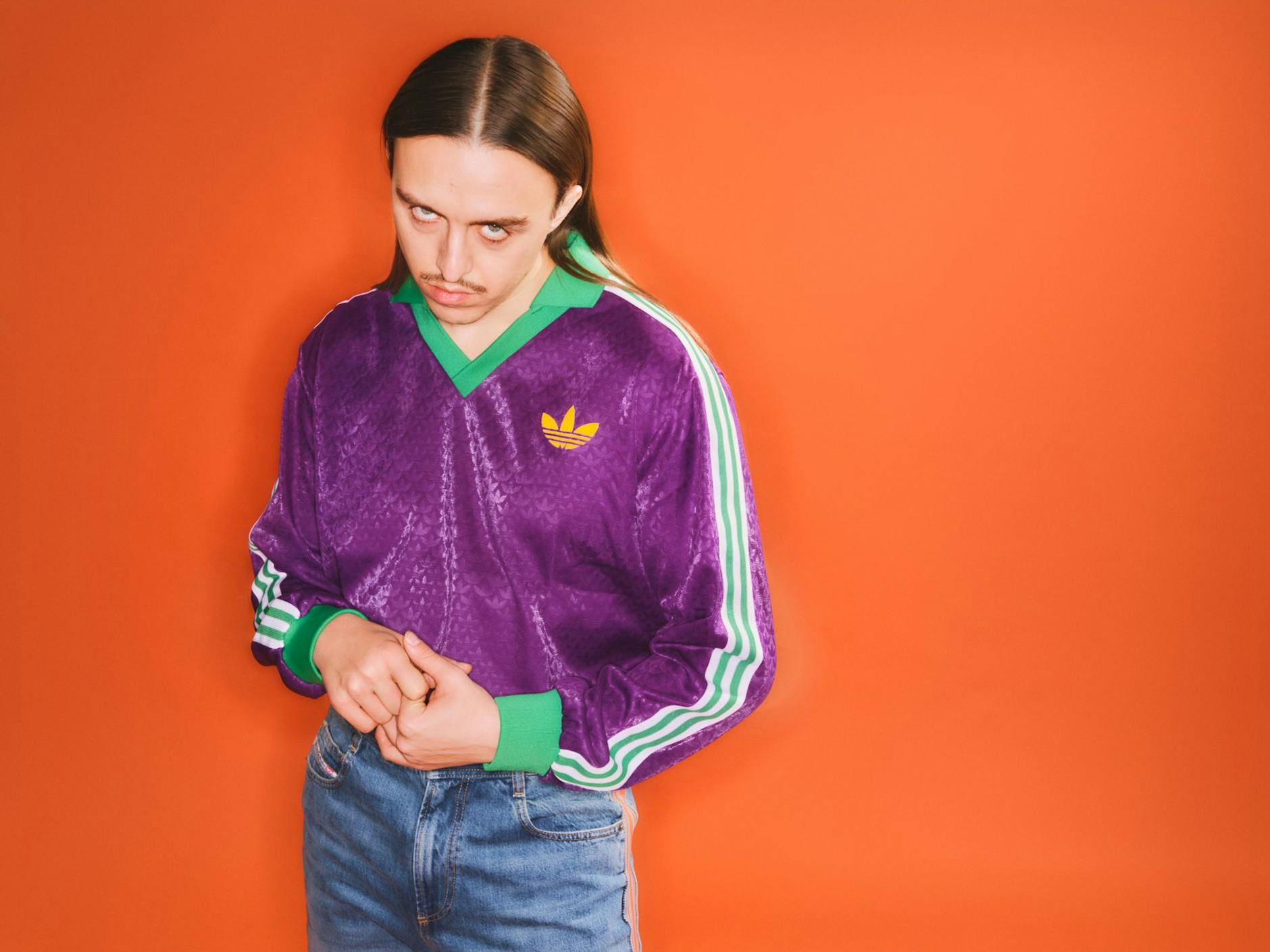 After the photo shoot, Tommy Cash spontaneously declared this look to be the stage outfit for his Berlin concert, which took place that evening.