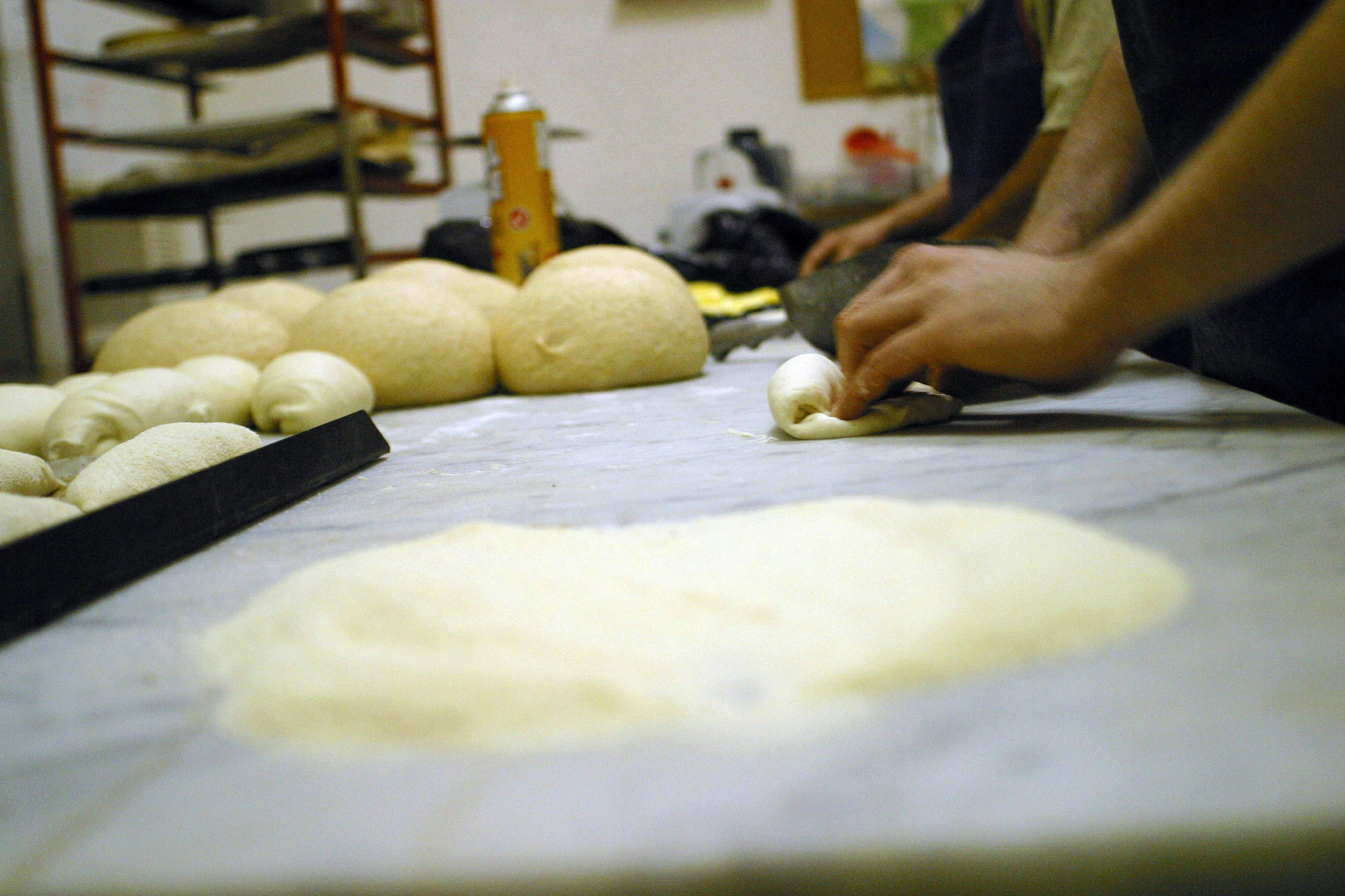 Rezept für frische Berliner Schrippen: Leckere Brötchen ganz einfach ... Rezept für frische Berliner Schrippen: Leckere Brötchen ganz einfach ...