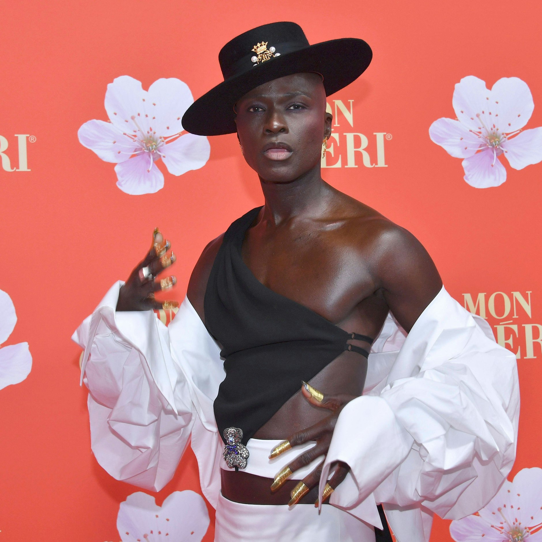 Zieht in den Dschungel: Papis Loveday.