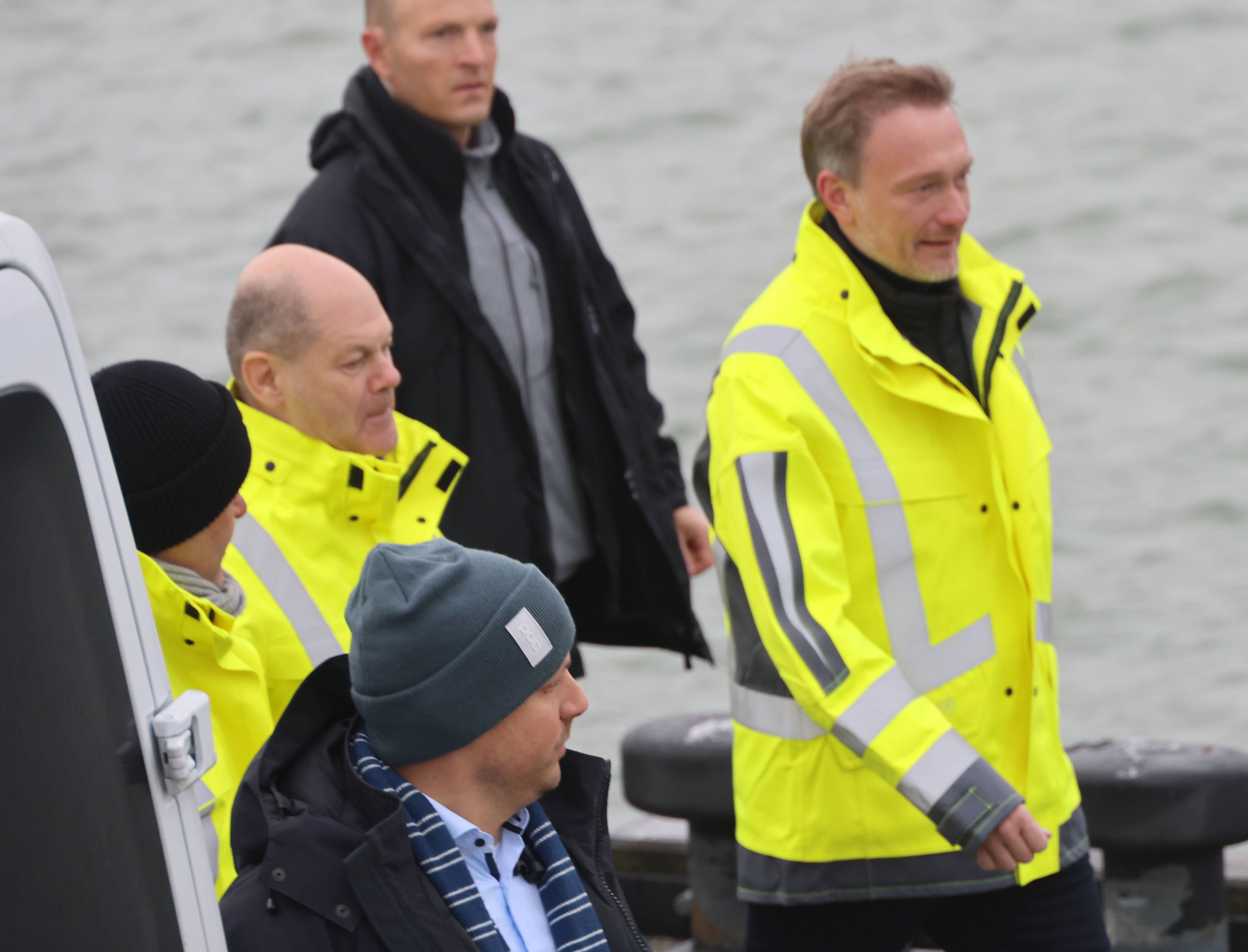 Flüssiggas kommt: „Putin soll in der Hölle verrotten!“