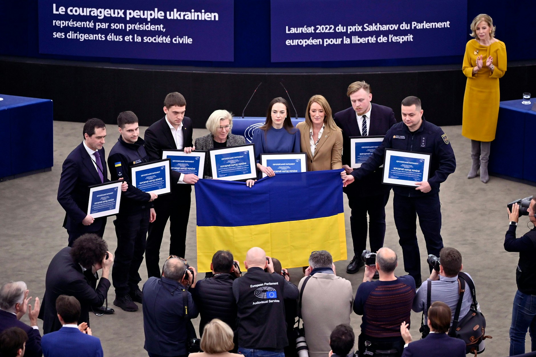 Oleksandra Matviichuk (centre, in blue) with other members of the delegation that accepted the EU Parliament's Sakharov Prize for Freedom of Thought on behalf of the Ukrainian people in Strasbourg on 14th December.